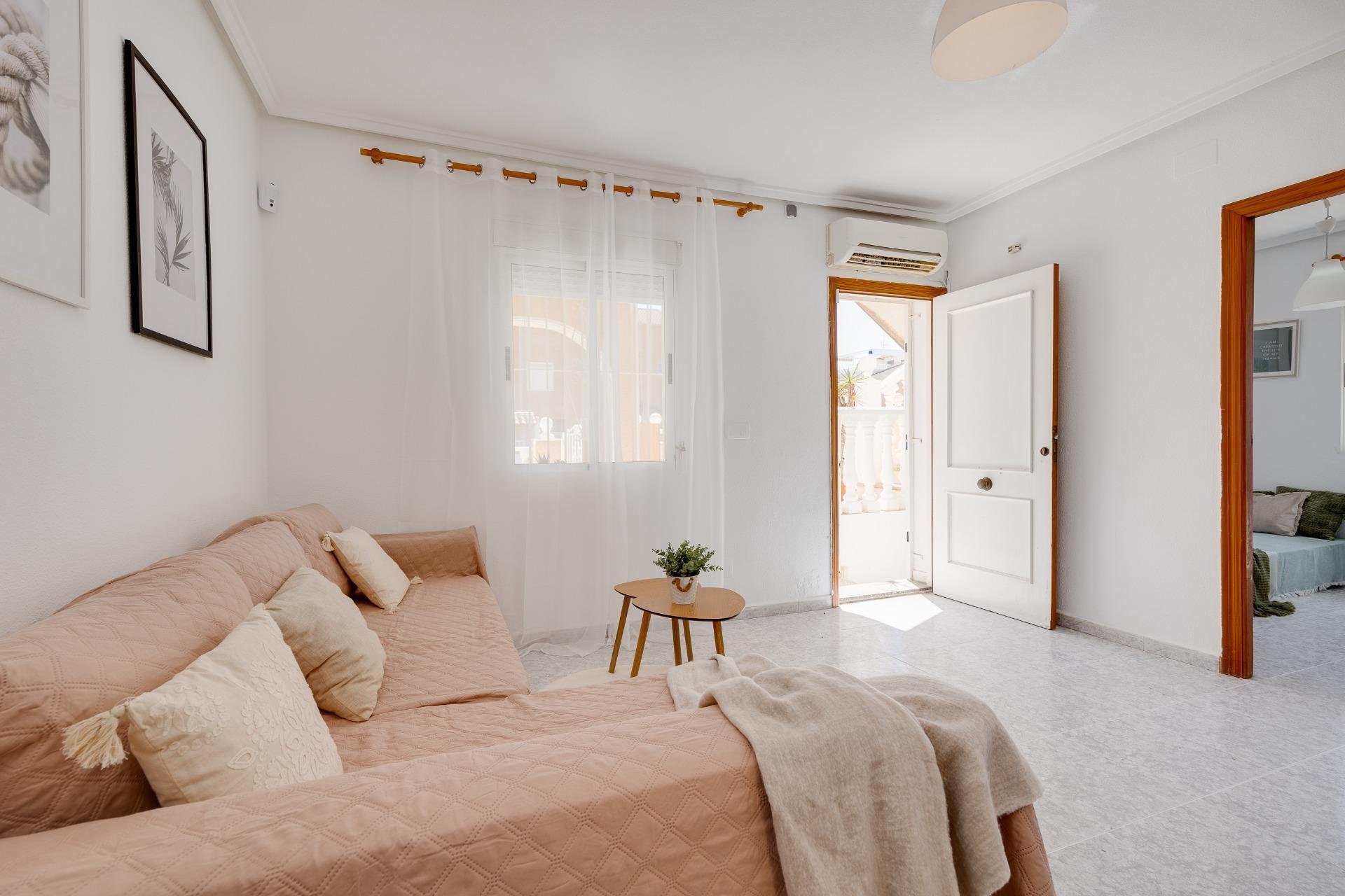 Revânzare - Bungalou -
Torrevieja - Los Frutales