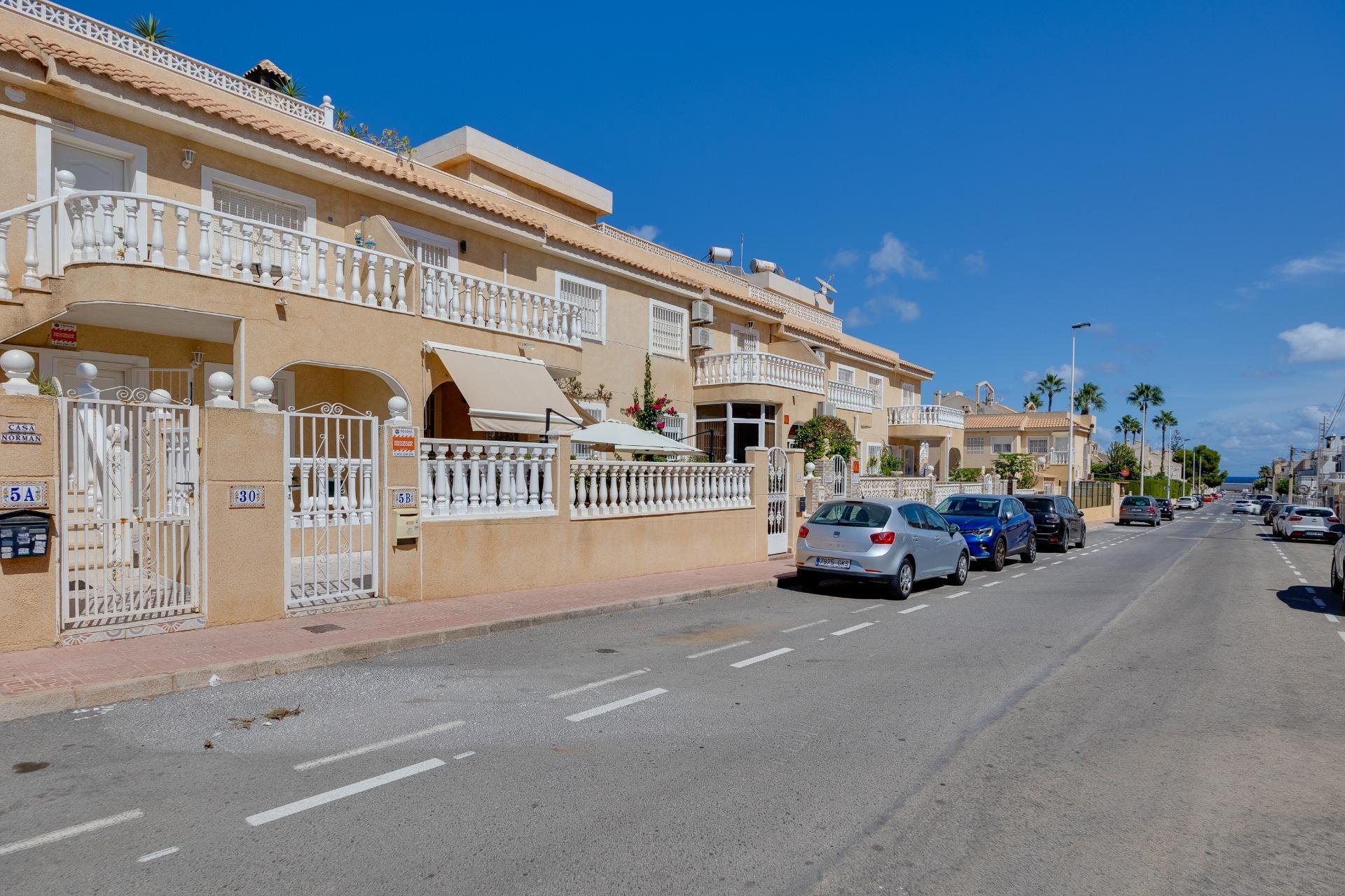 Revânzare - Bungalou -
Torrevieja - Los Frutales