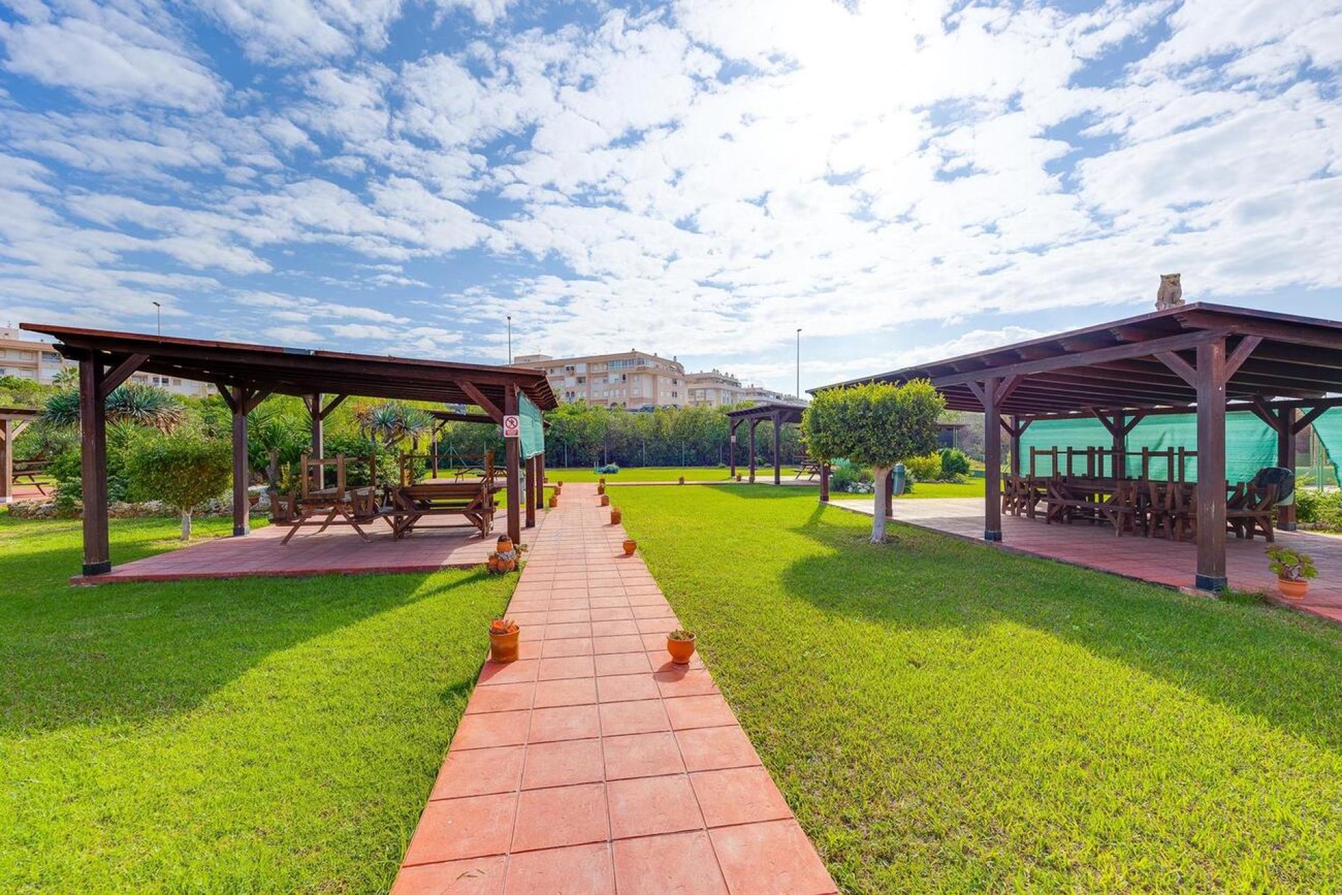 Revânzare - Bungalou -
Torrevieja - PARQUE DE LAS NACIONES