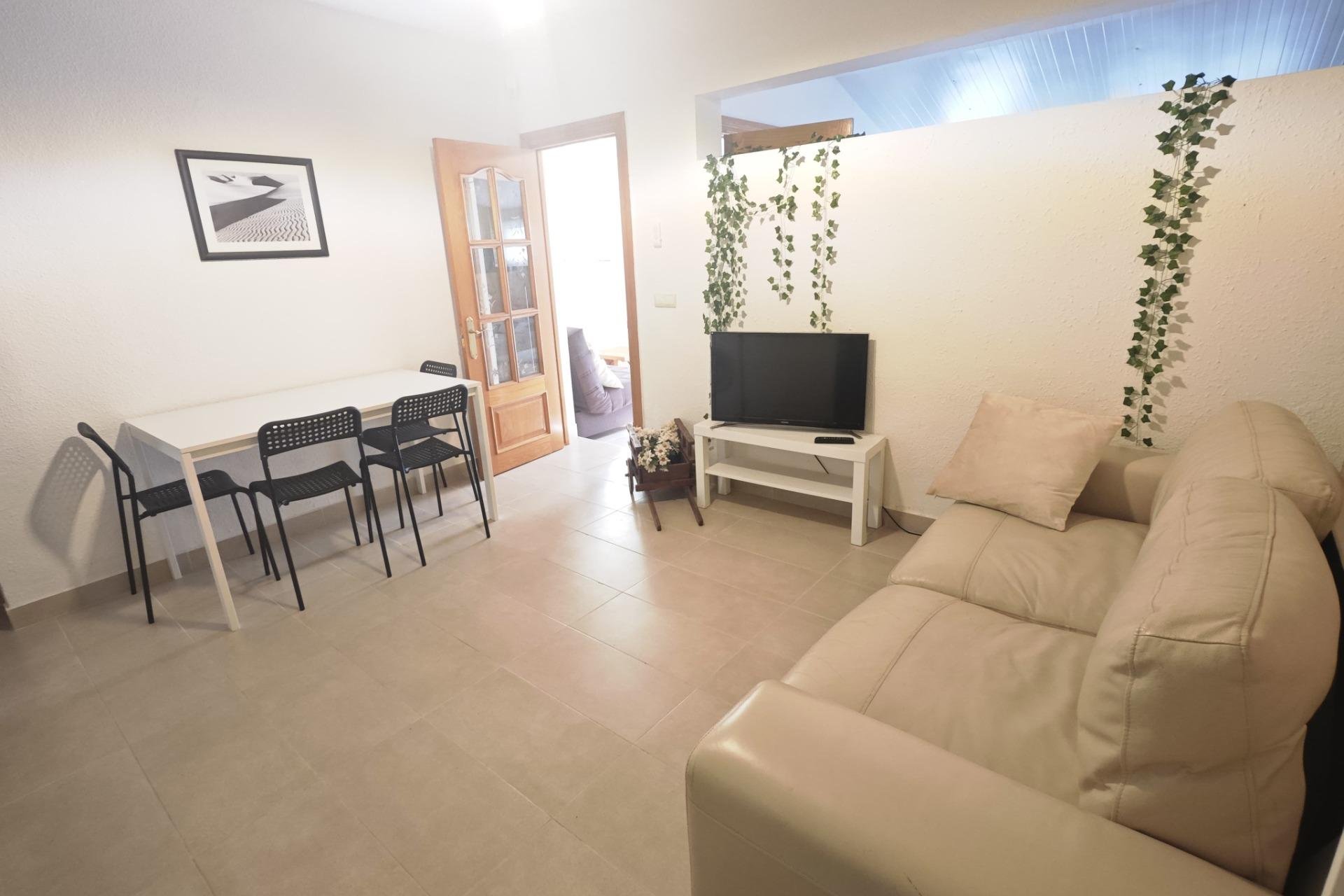 Revânzare - Bungalou -
Torrevieja - Playa del Cura