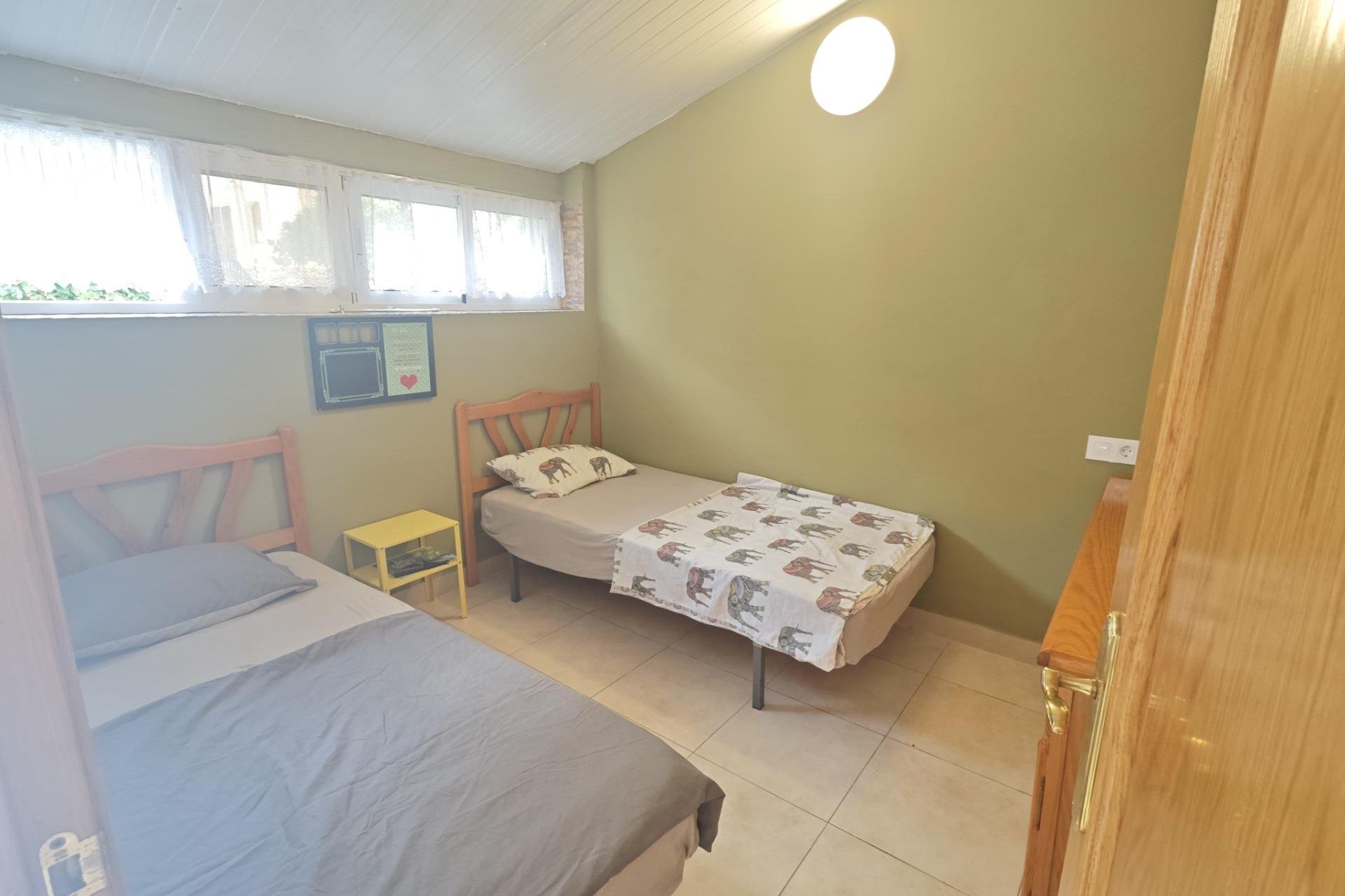 Revânzare - Bungalou -
Torrevieja - Playa del Cura