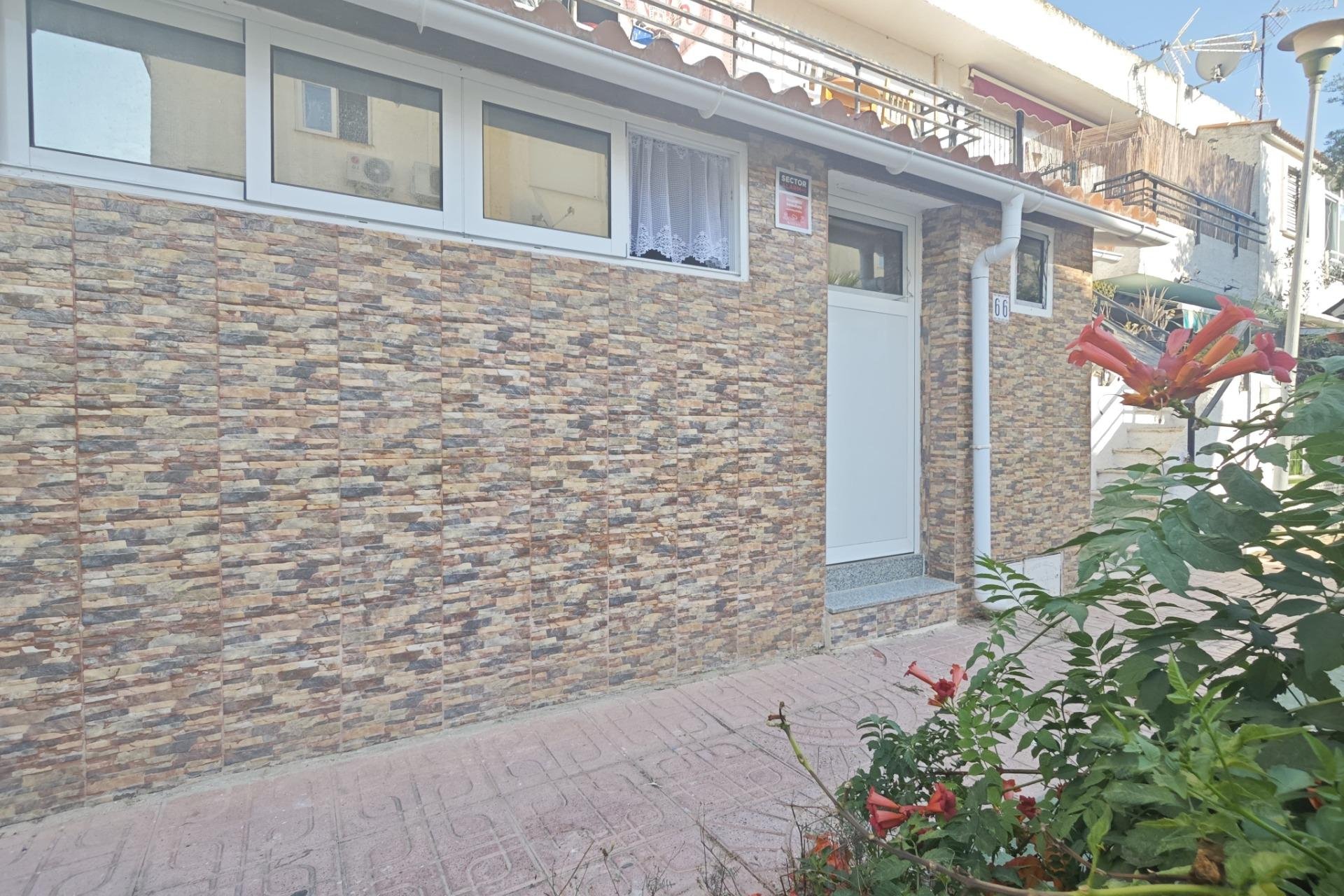 Revânzare - Bungalou -
Torrevieja - Playa del Cura