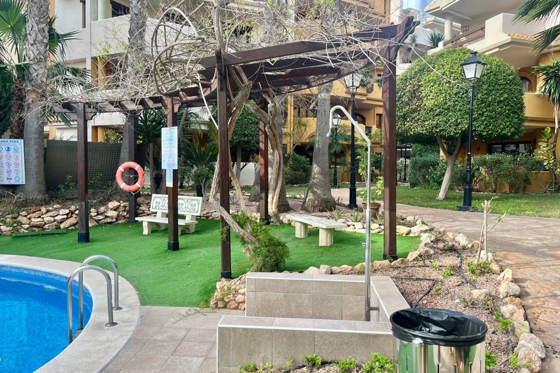 Revânzare - Bungalou -
Torrevieja - Punta Prima