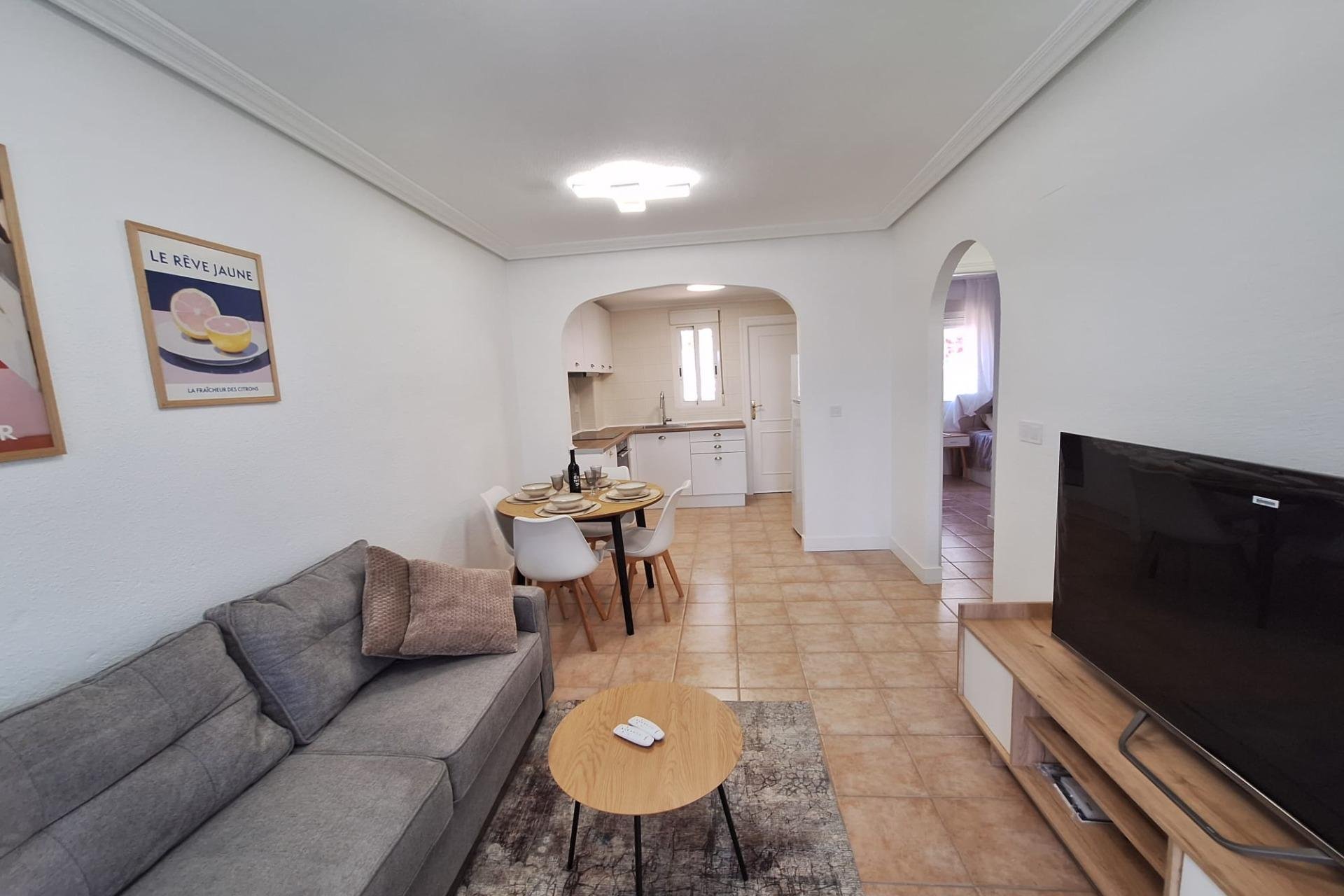 Revânzare - Bungalou -
Torrevieja - Sector 25