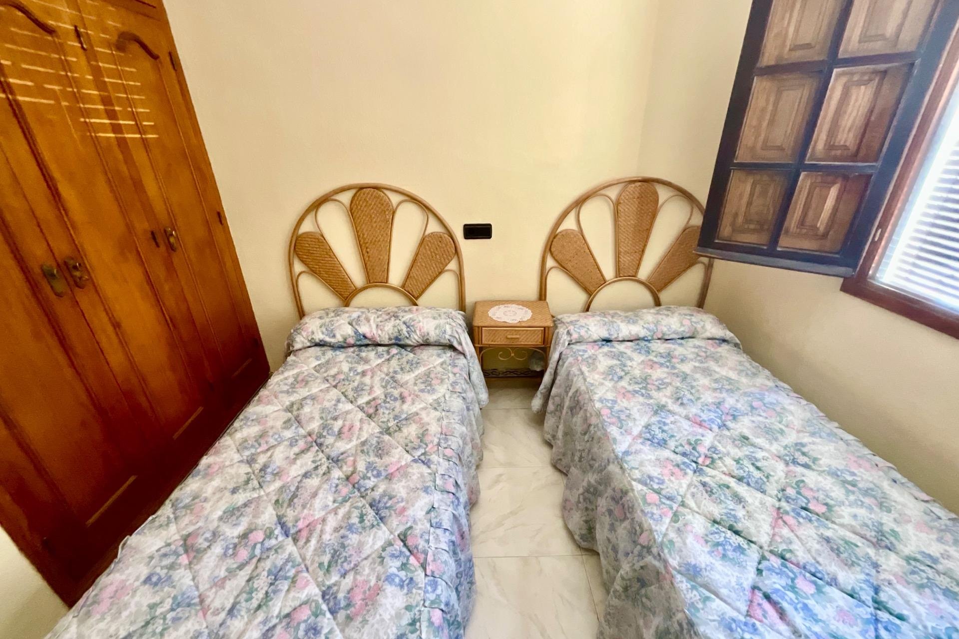 Revânzare - Bungalou -
Torrevieja - Torreblanca