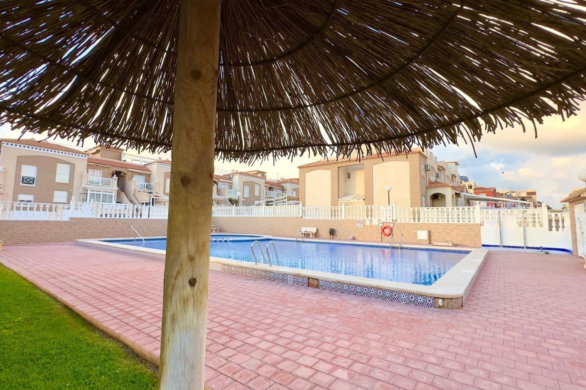 Revânzare - Bungalou -
Torrevieja - Torreblanca