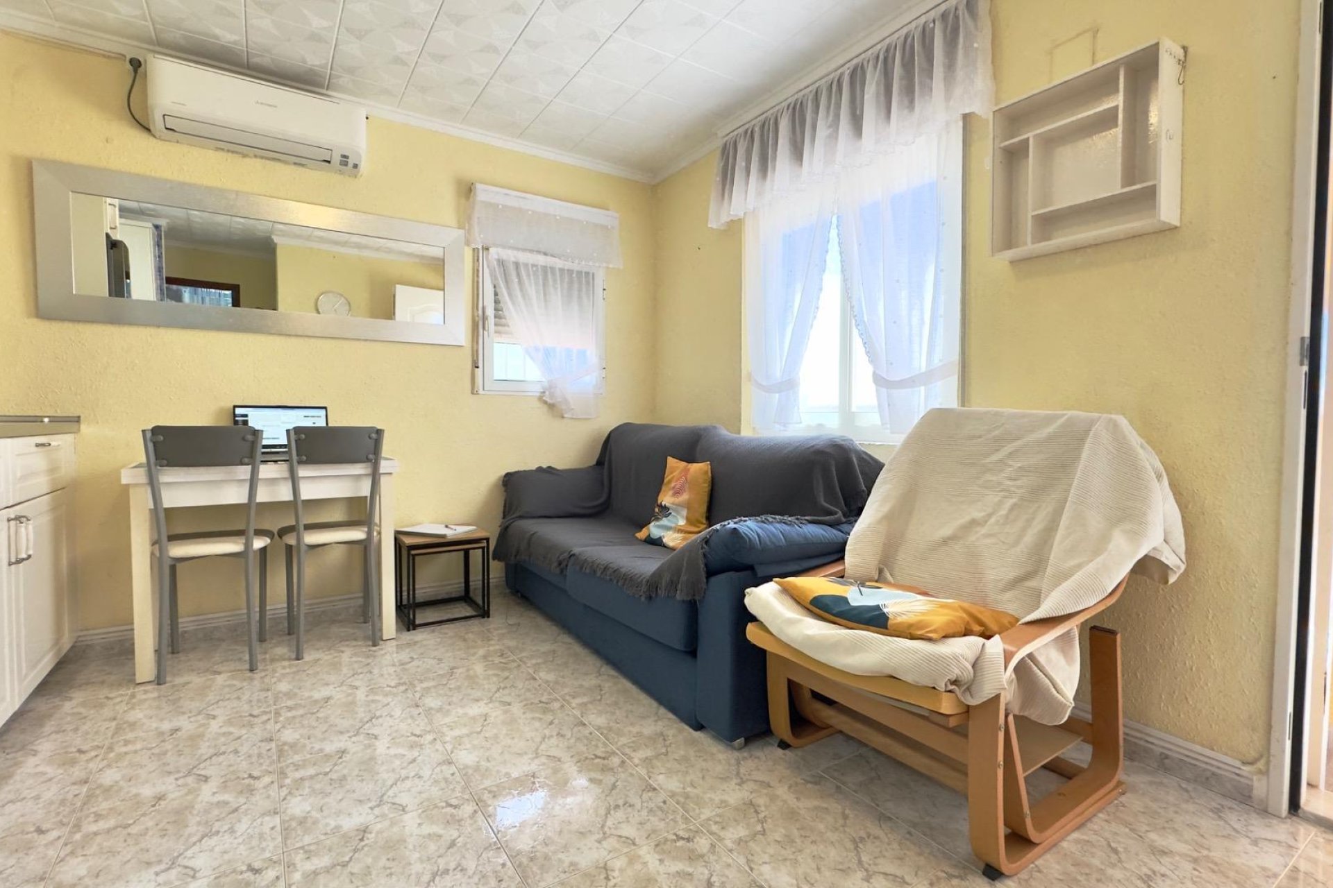 Revânzare - Bungalou -
Torrevieja - Torretas