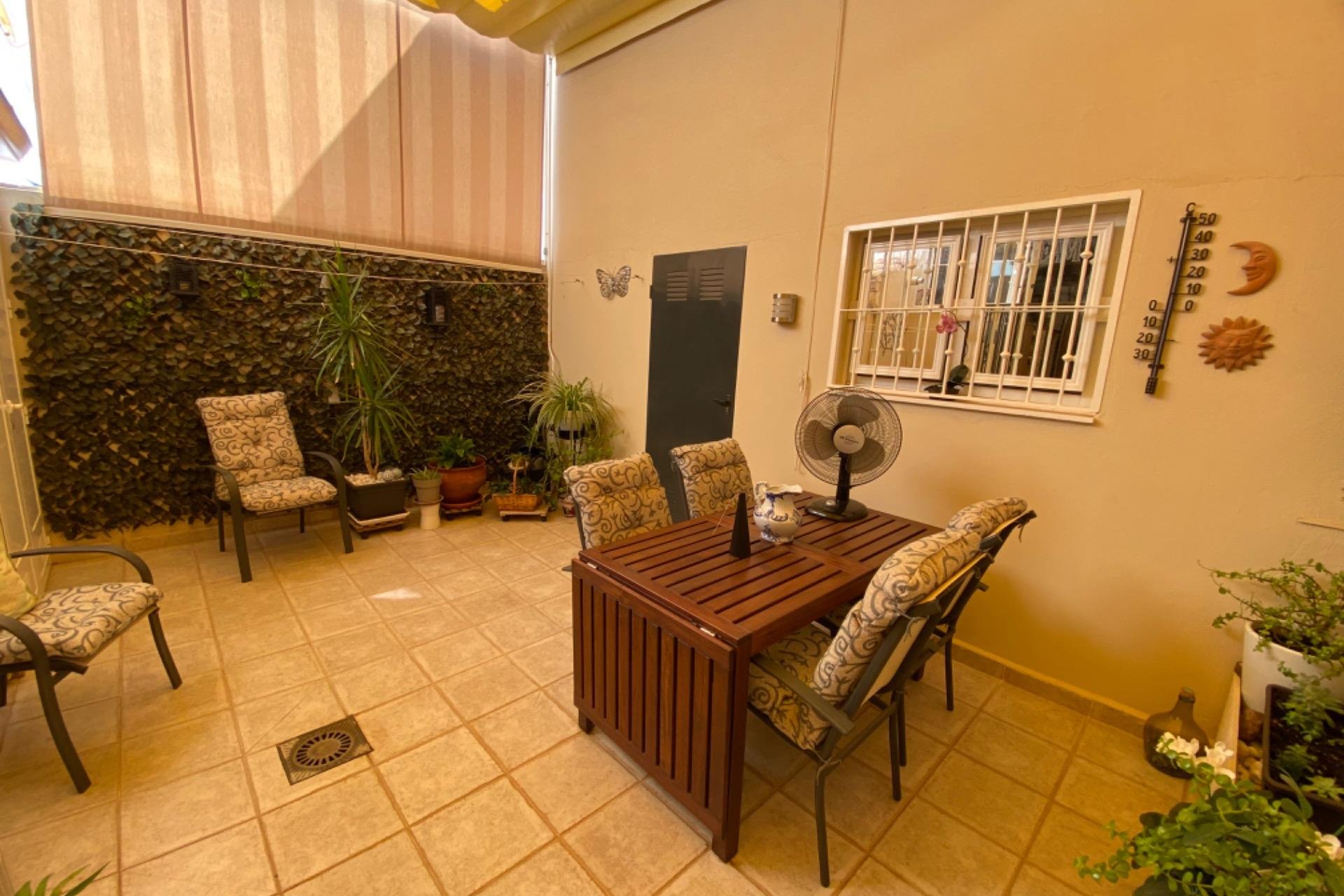 Revânzare - Duplex -
Algorfa