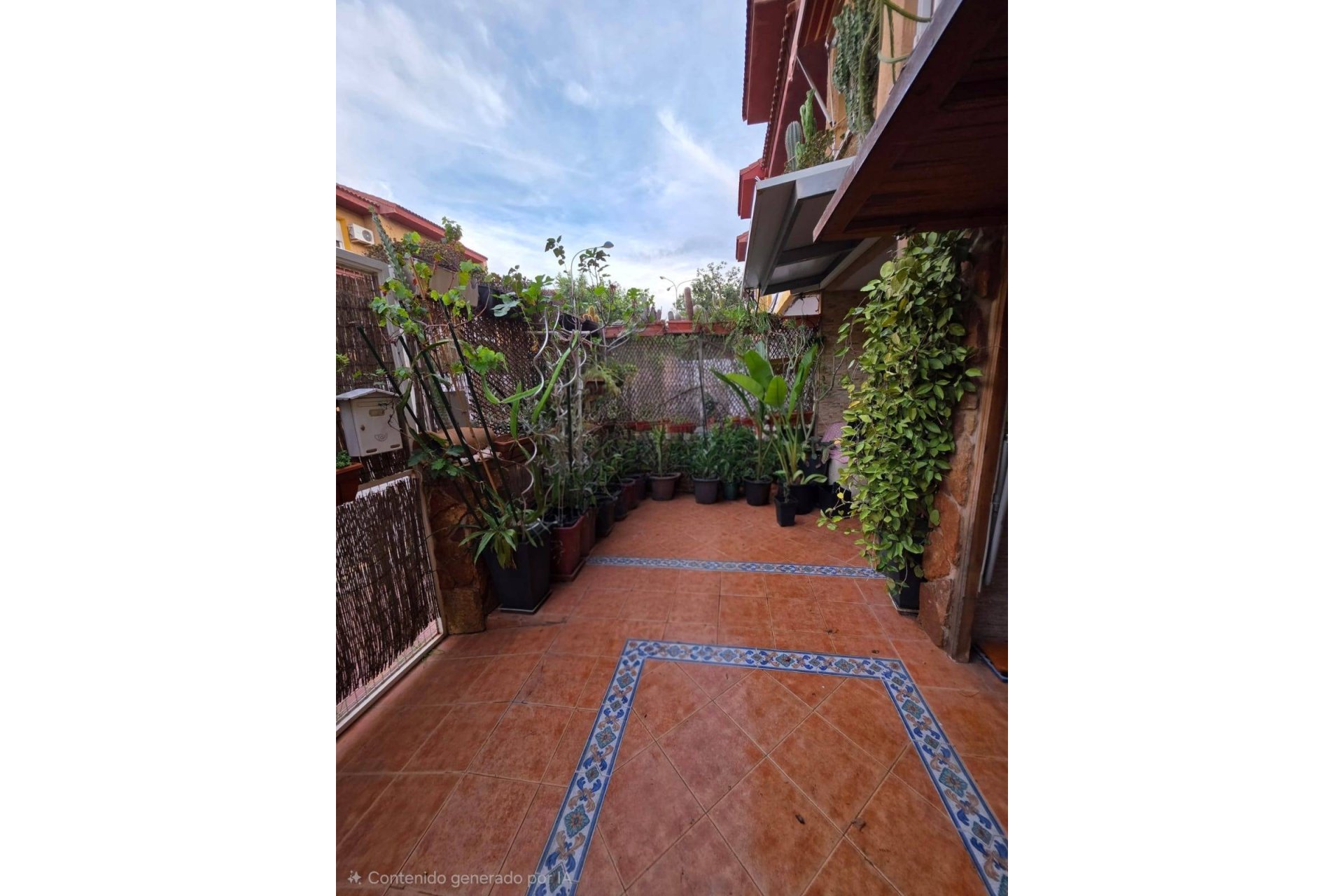 Revânzare - Duplex -
El Palmar - Zona Centro