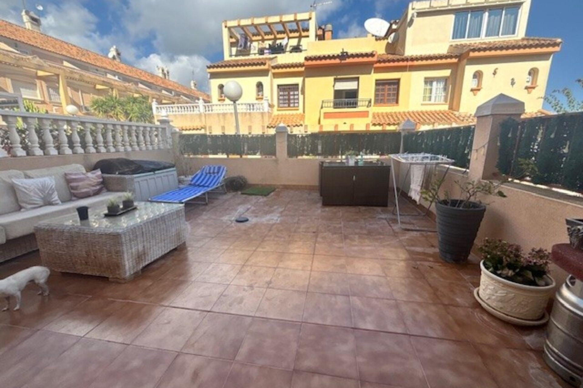 Revânzare - Duplex -
La Florida - Inland