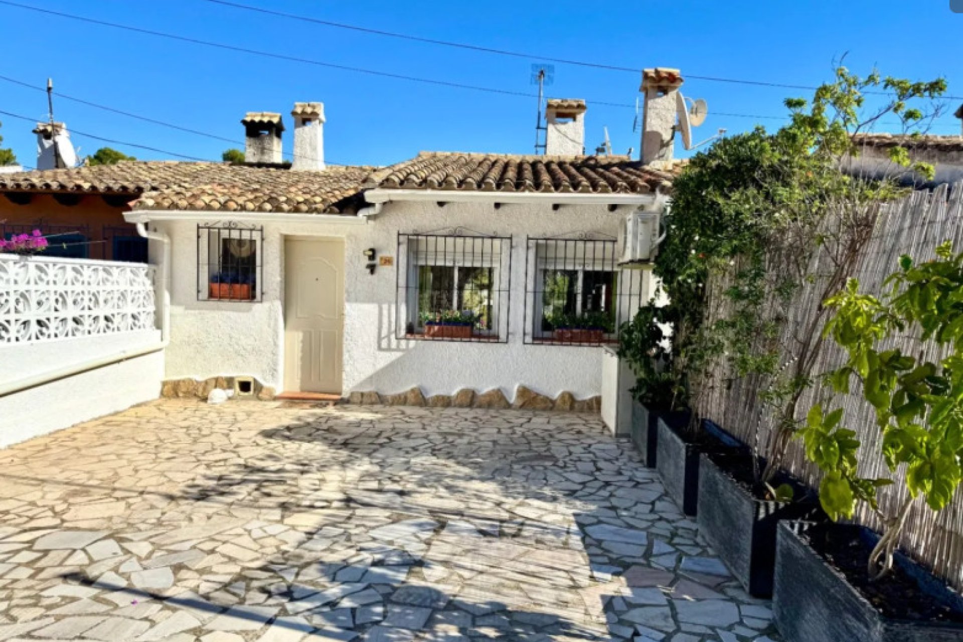 Revânzare - Duplex -
Moraira - Costa Blanca