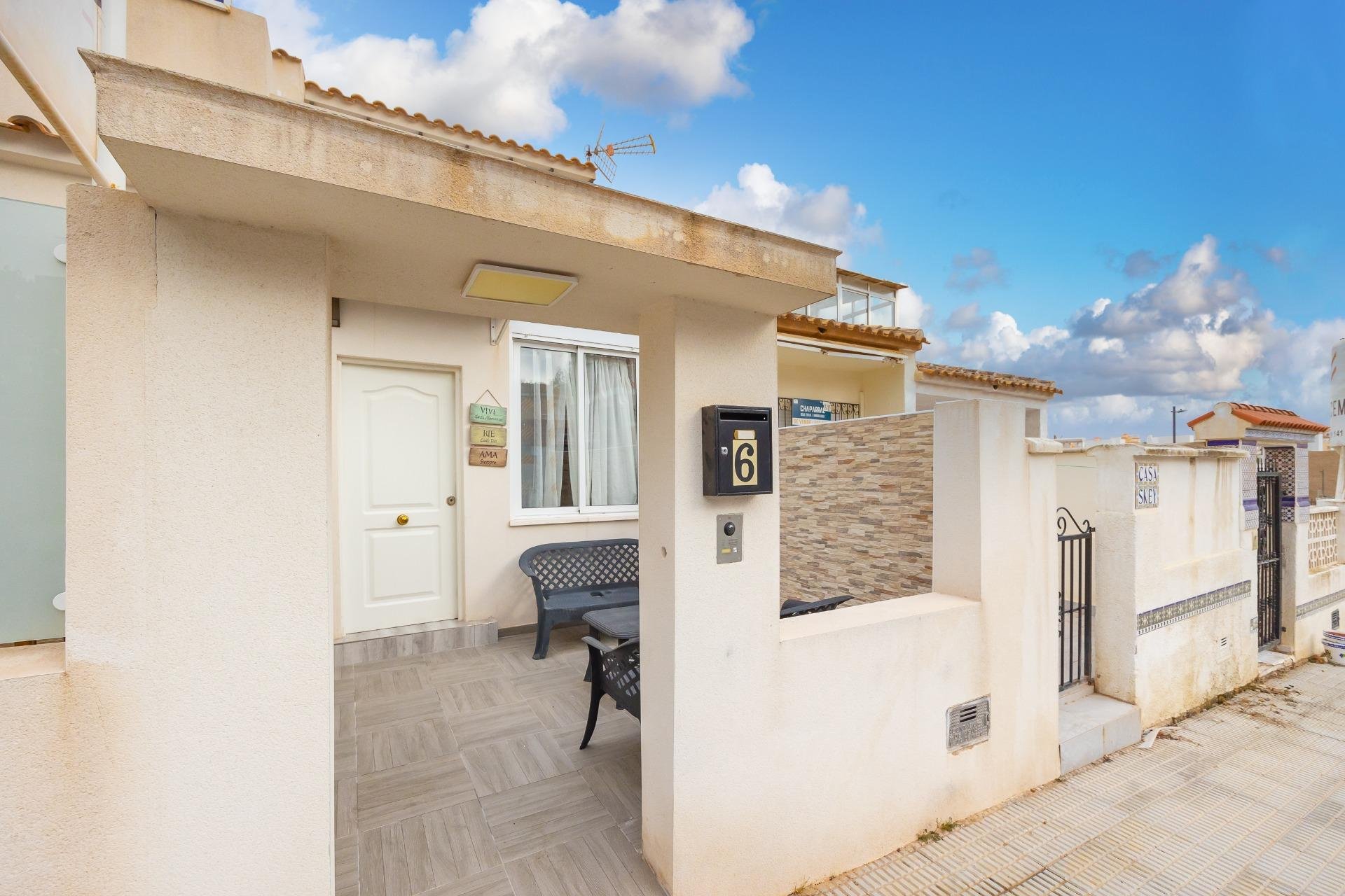 Revânzare - Duplex -
Orihuela Costa - Las Filipinas