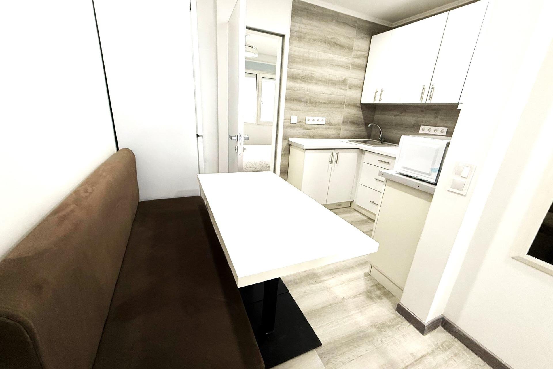 Revânzare - Duplex -
Torrevieja - Centro