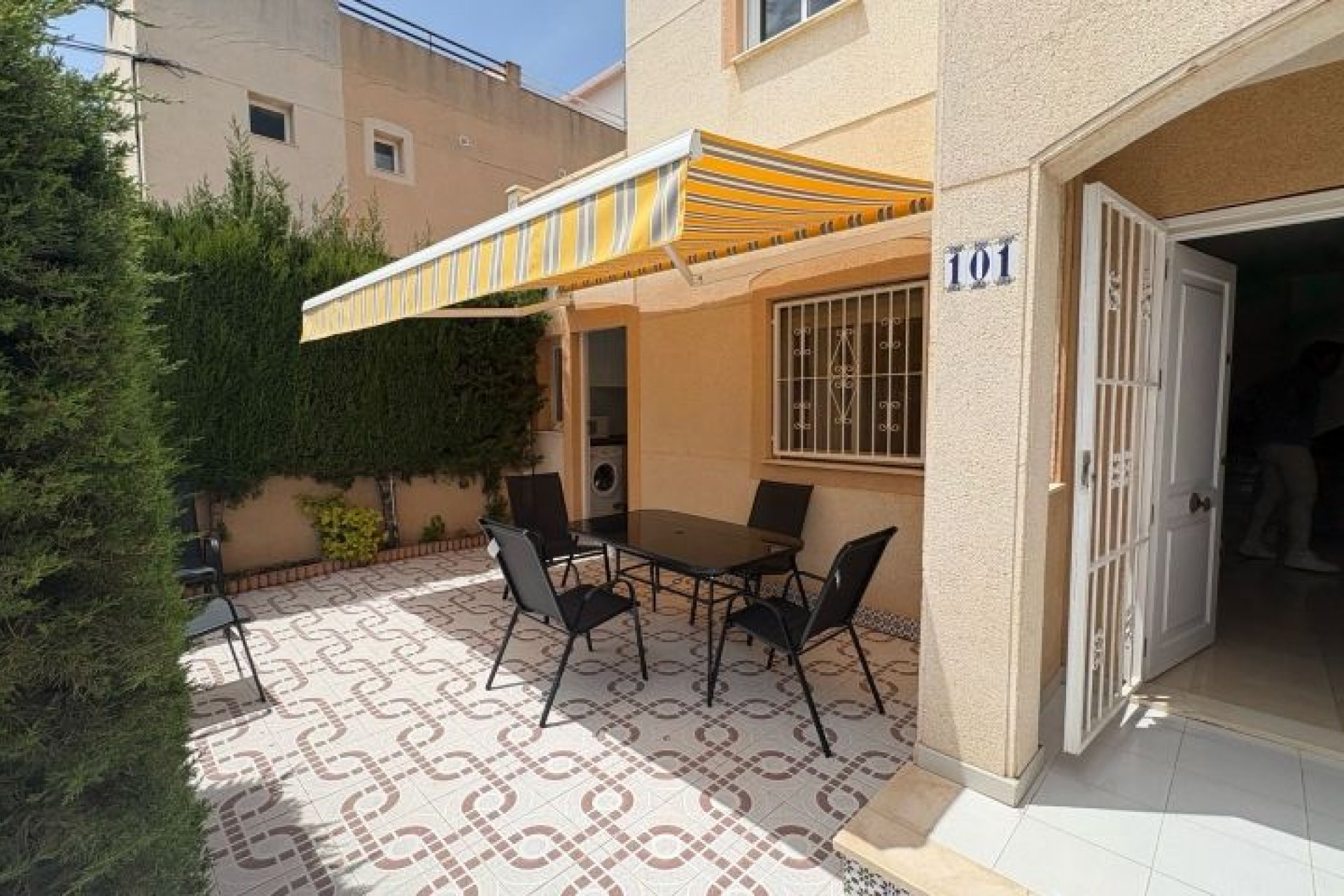 Revânzare - Duplex -
Torrevieja - Costa Blanca