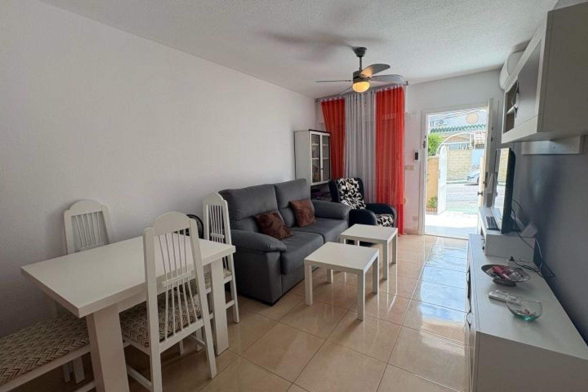 Revânzare - Duplex -
Torrevieja - Costa Blanca