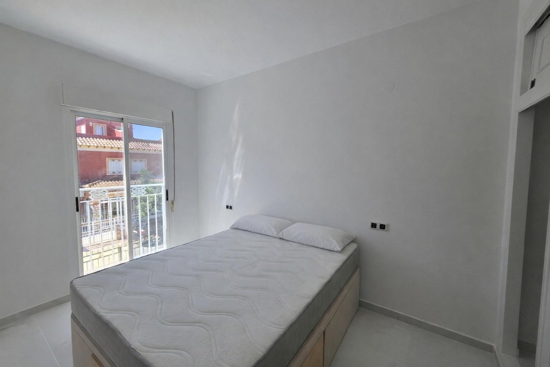 Revânzare - Duplex -
Torrevieja - Torretas