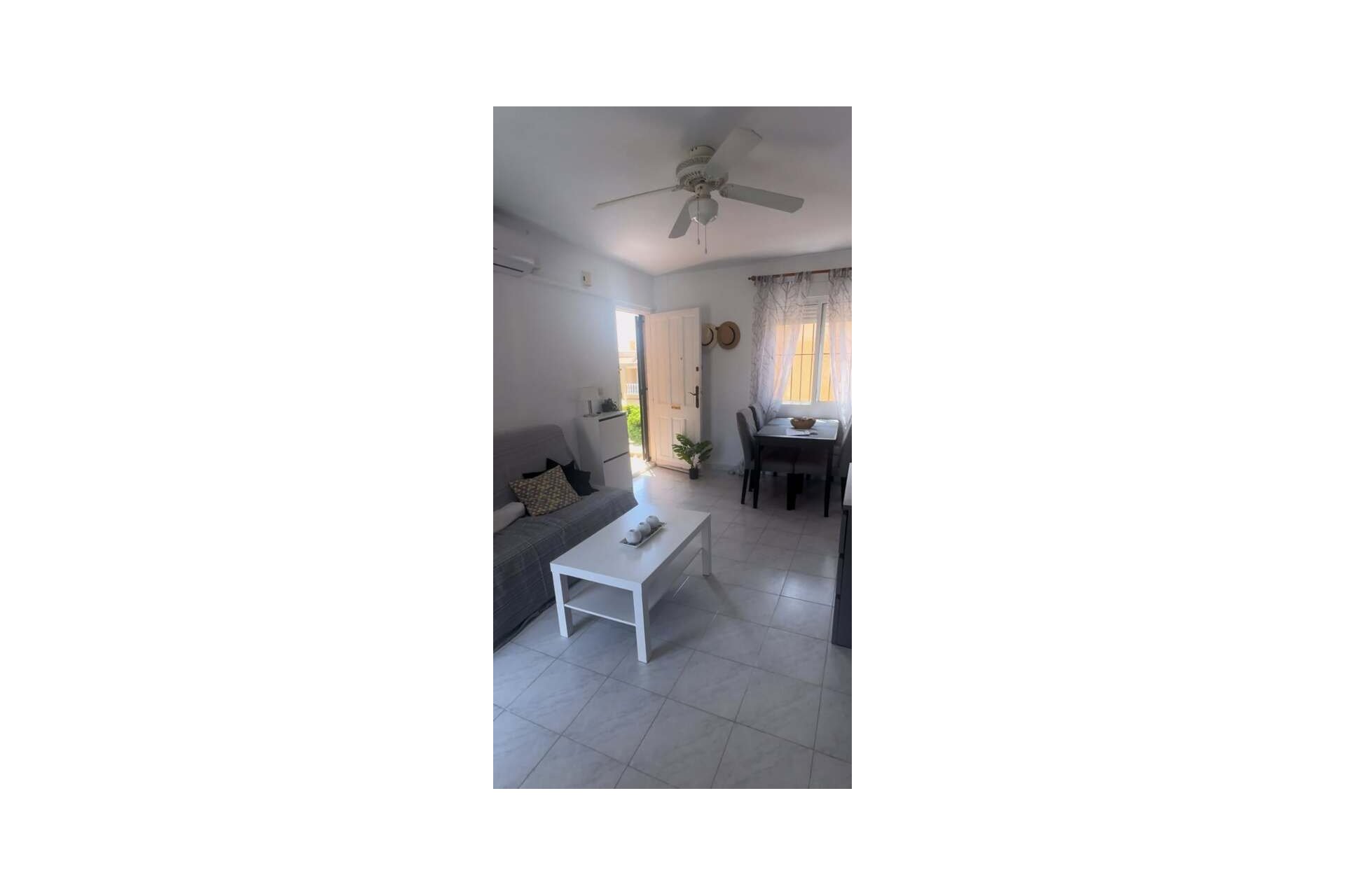 Revânzare - Penthouse Penthouse -
Torrevieja - Auguas Neuvas