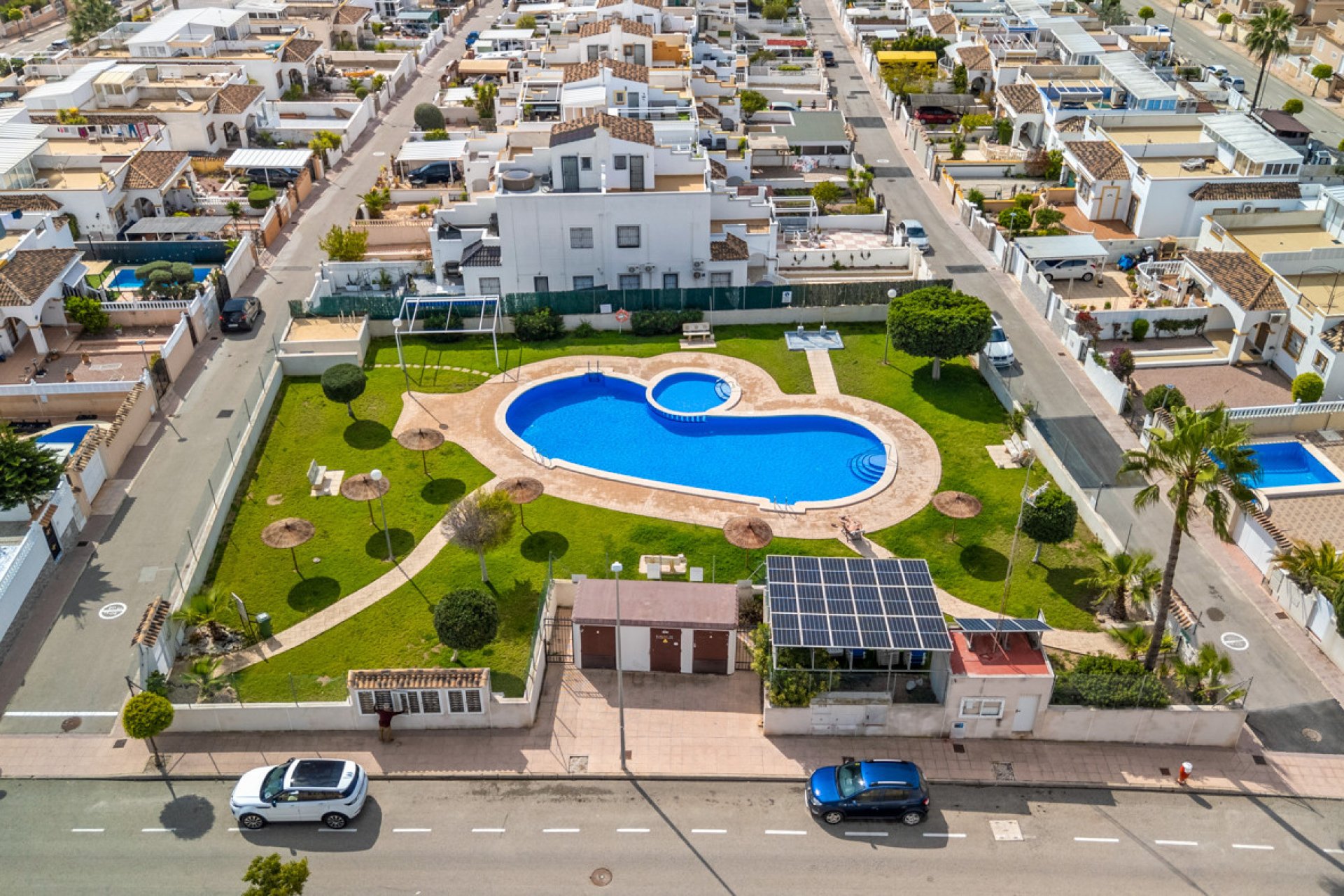 Revânzare - Quad House -
La Marina - Costa Blanca