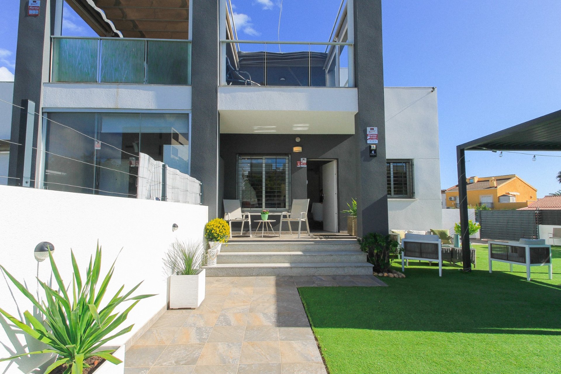 Revânzare - Quad House -
Torrevieja - Costa Blanca