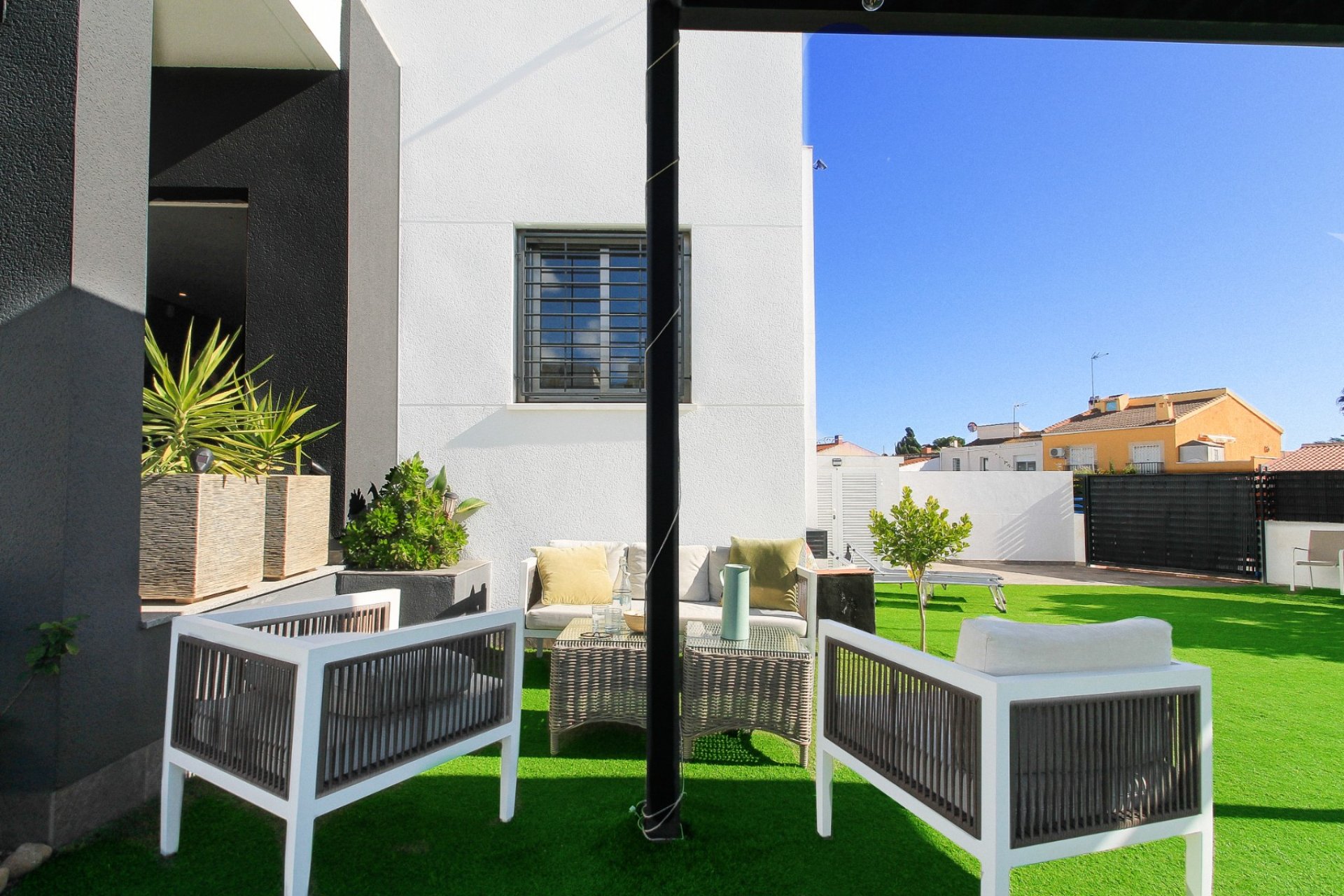 Revânzare - Quad House -
Torrevieja - Costa Blanca