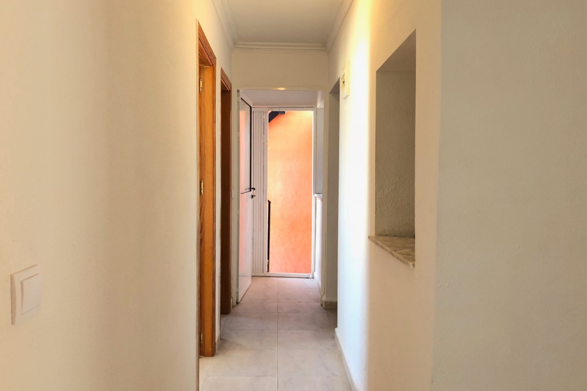 Revânzare - Semi Detached -
San Miguel de Salinas - Inland
