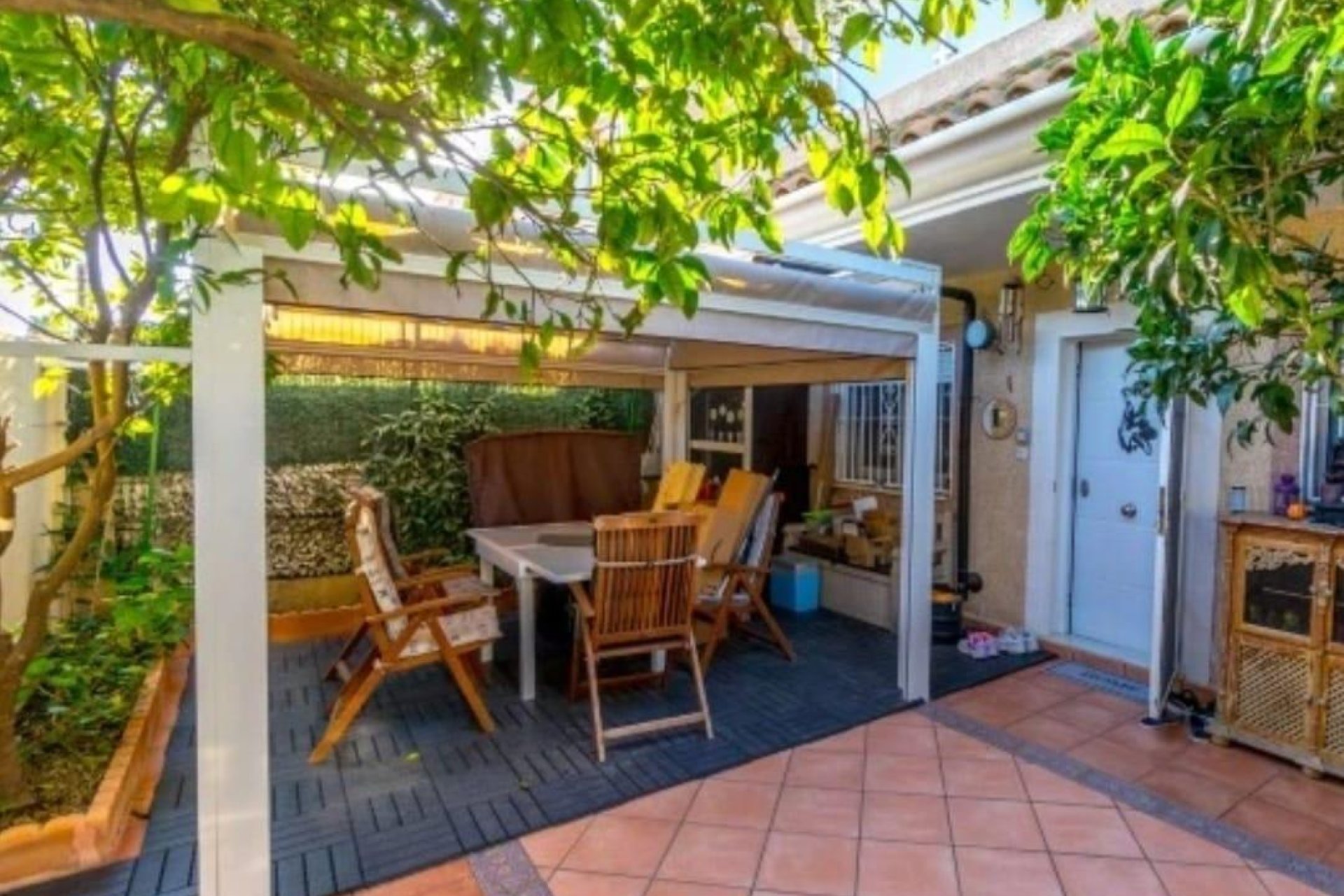 Revânzare - Semi Detached -
Torrevieja - Aguas Nuevas