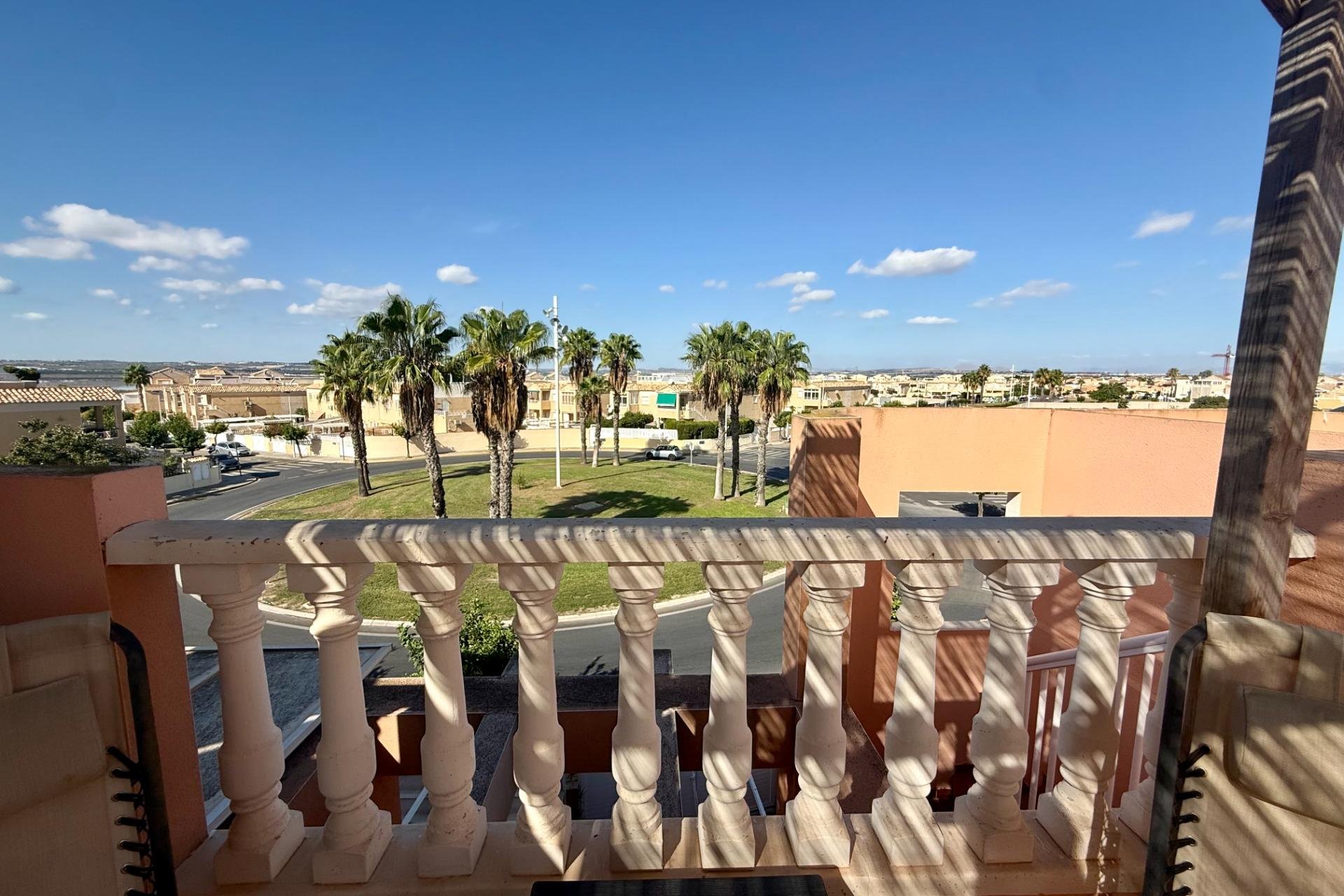 Revânzare - Semi Detached -
Torrevieja - El Limonar