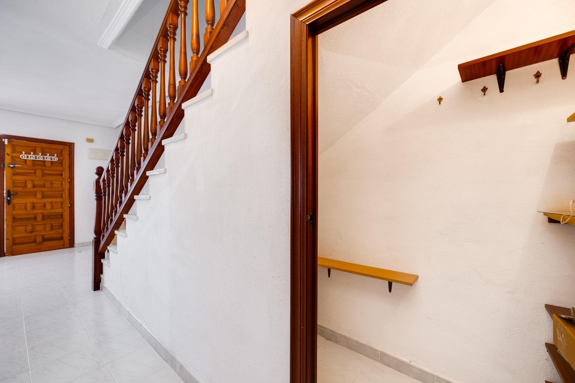 Revânzare - Semi Detached -
Torrevieja - Nueva Torrevieja