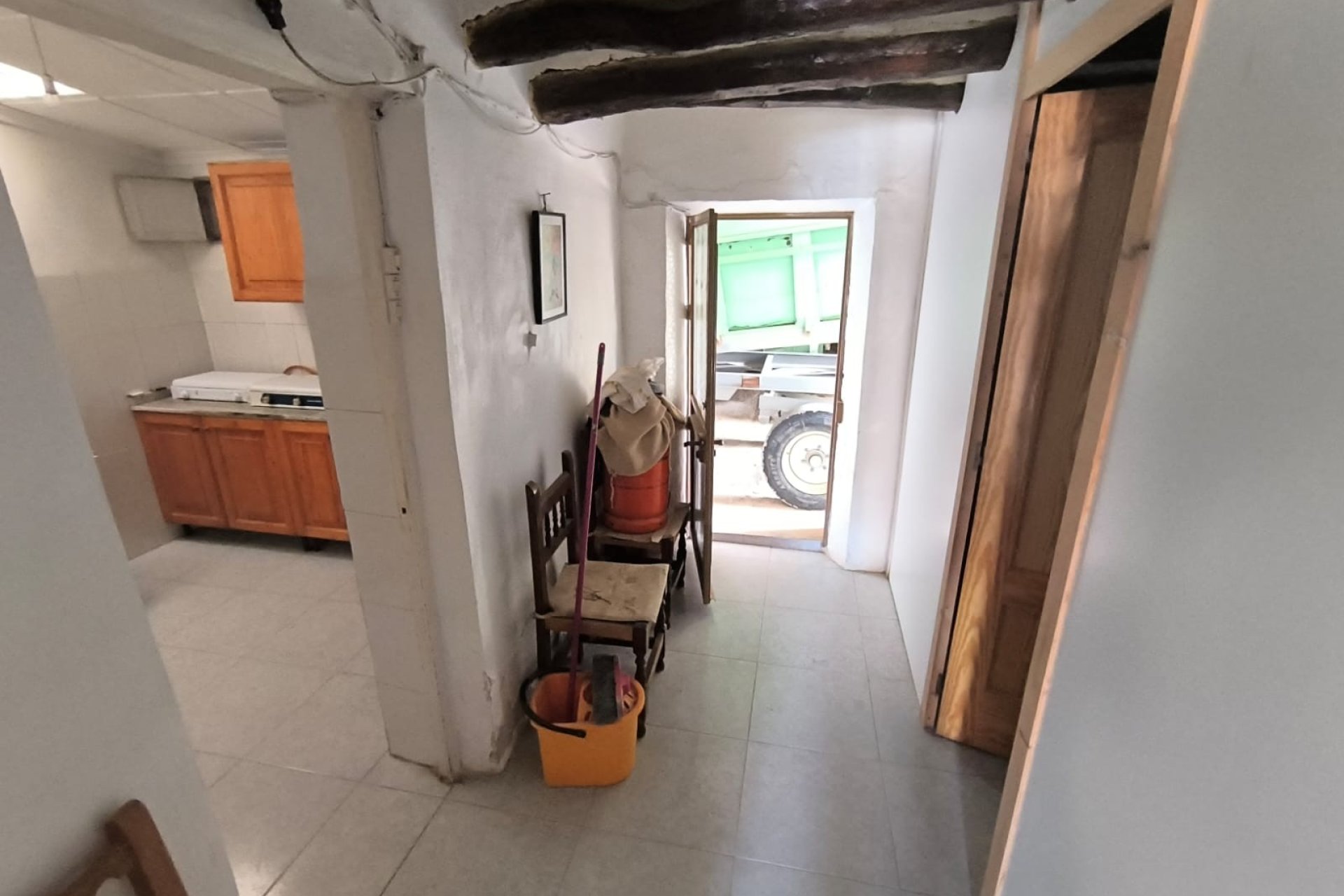 Revânzare - Semi Detached -
Yecla - Inland
