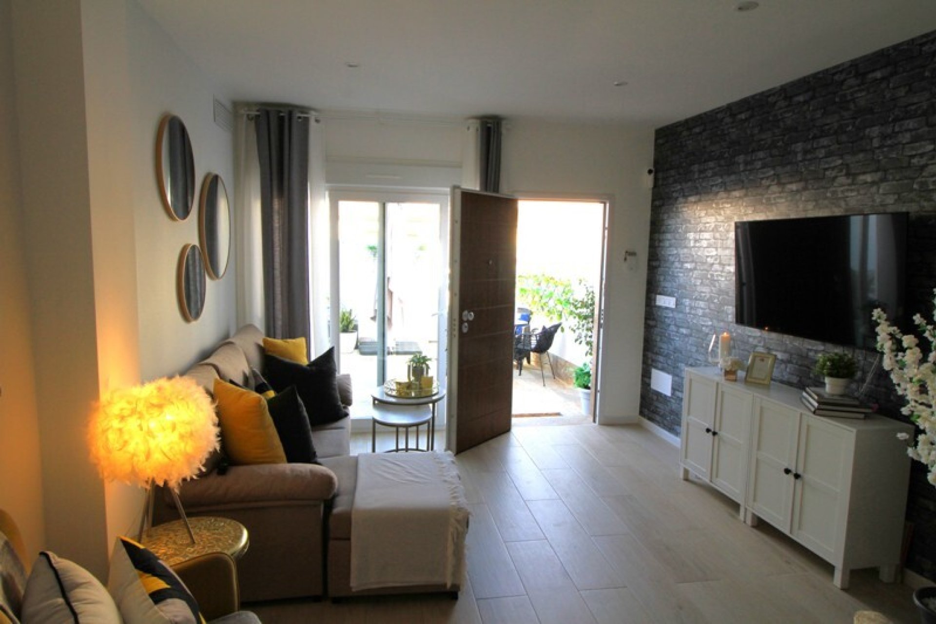 Revânzare - Town House -
Avileses - Costa Calida