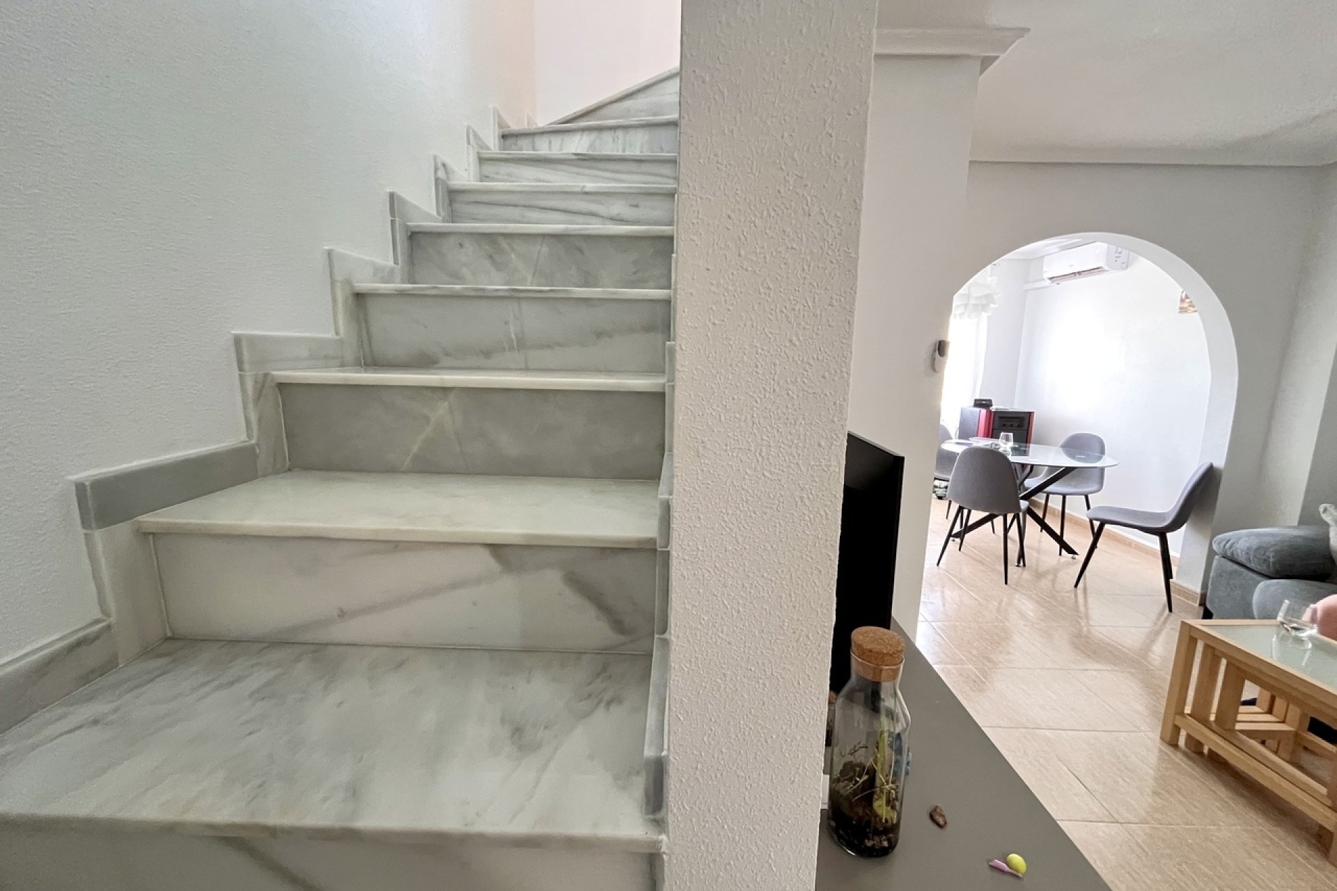 Revânzare - Town House -
Avileses - Inland