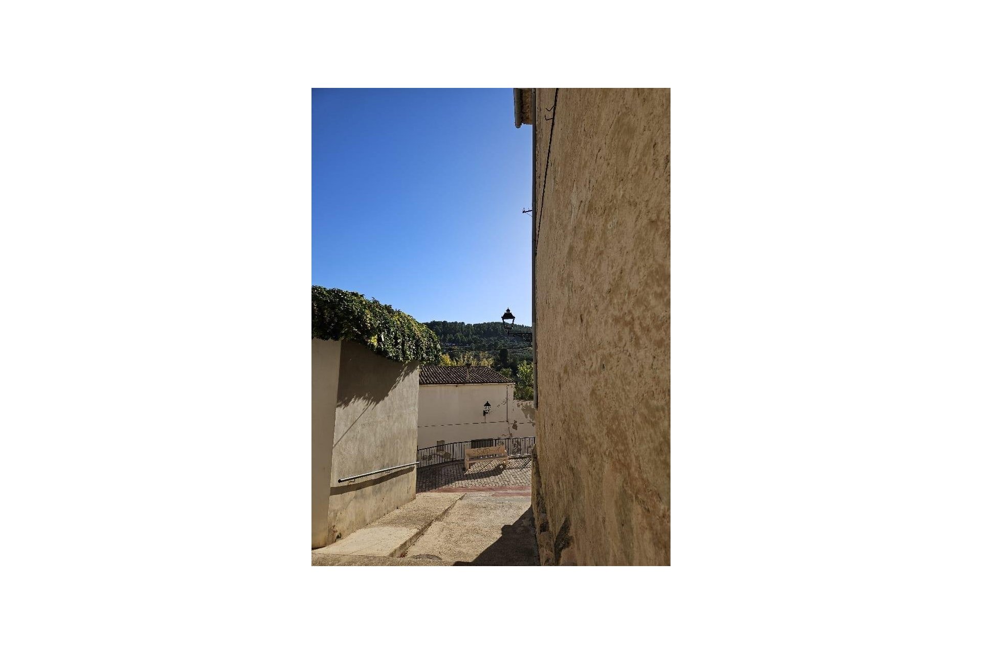 Revânzare - Town House -
Benilloba