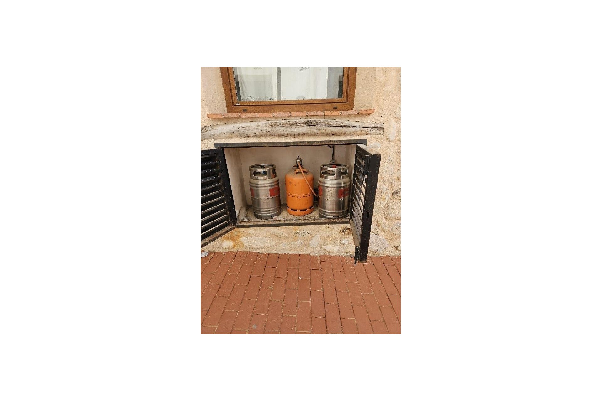 Revânzare - Town House -
Benilloba