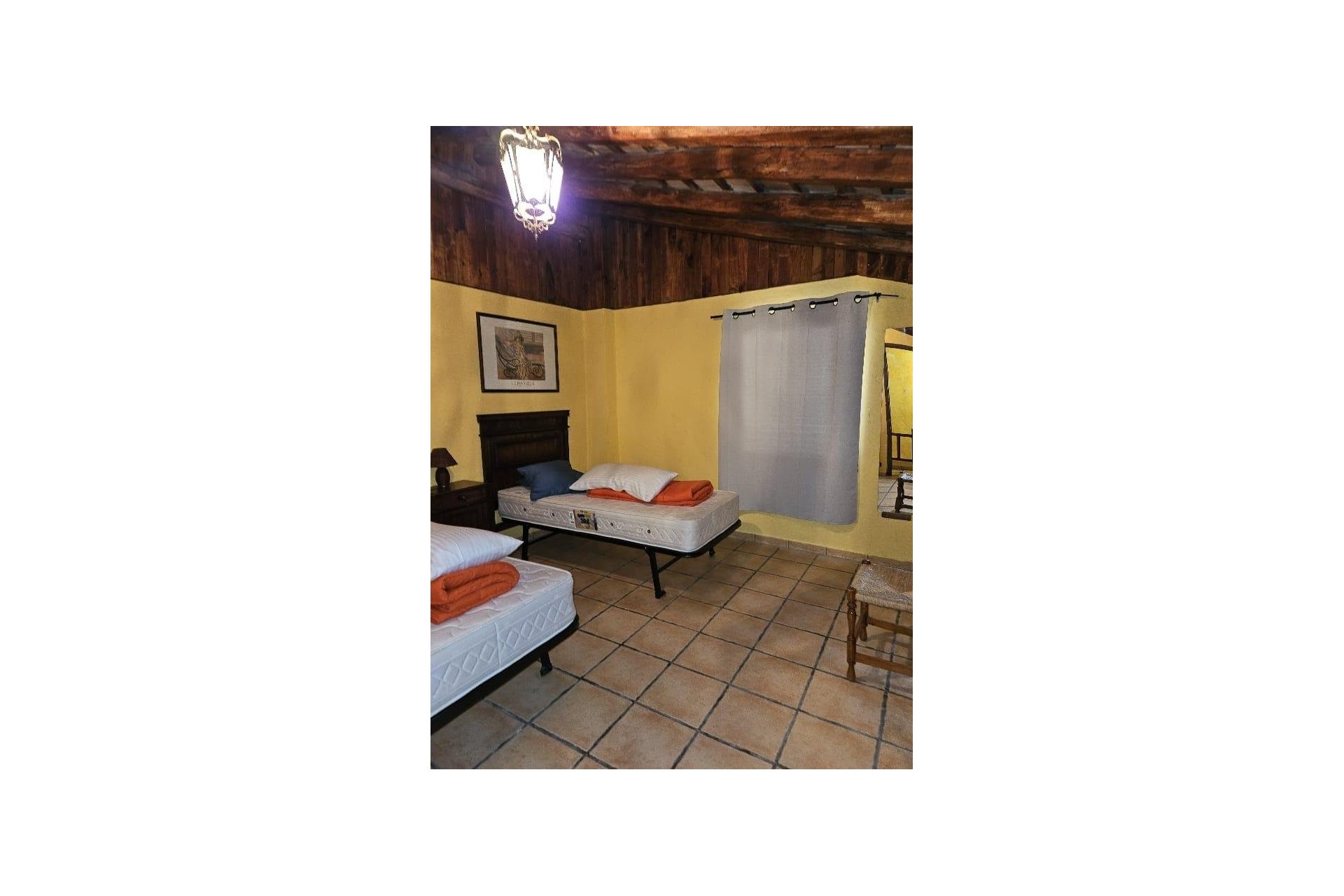 Revânzare - Town House -
Benilloba