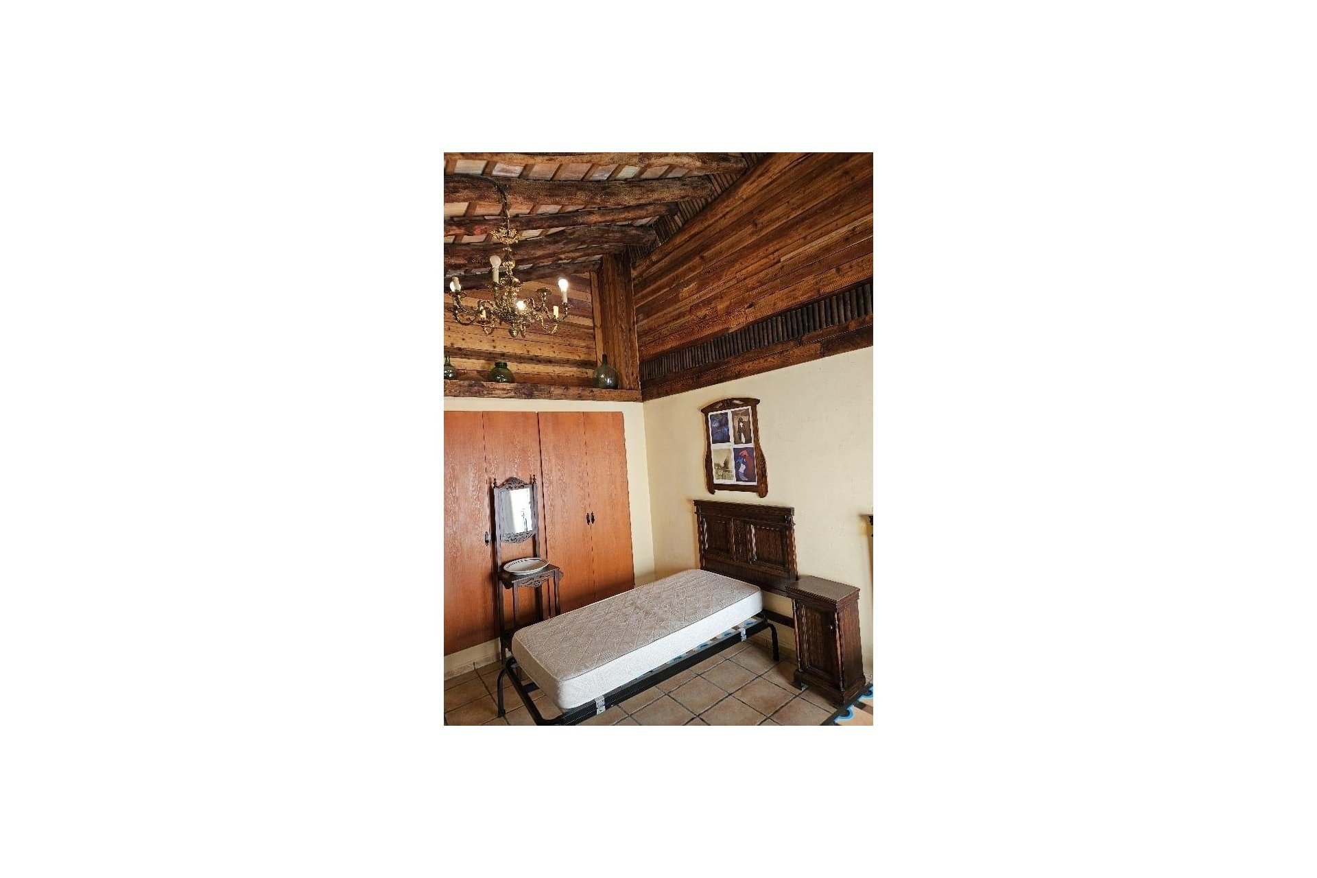 Revânzare - Town House -
Benilloba