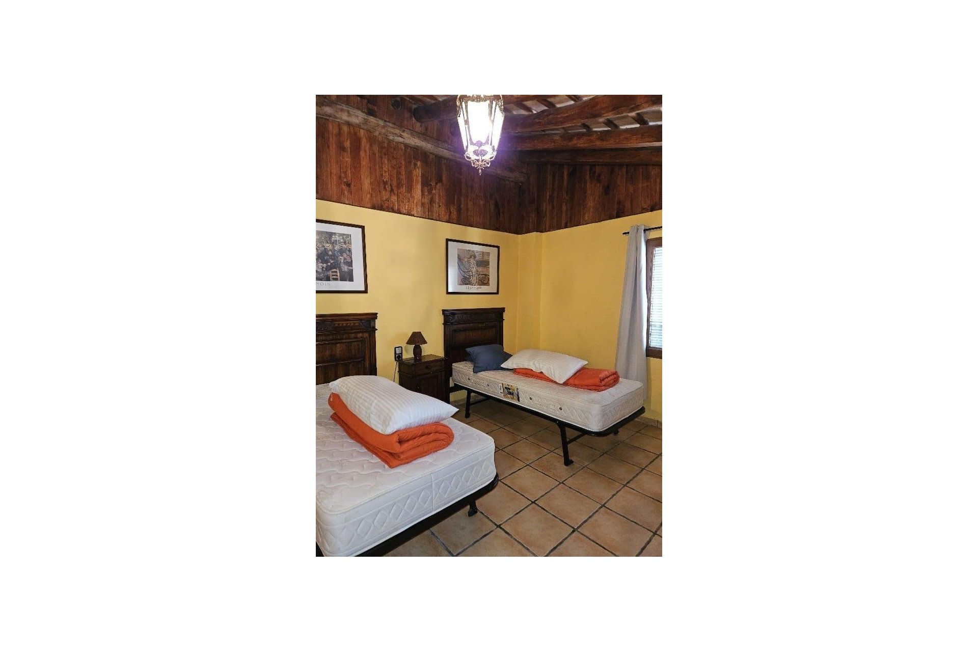 Revânzare - Town House -
Benilloba