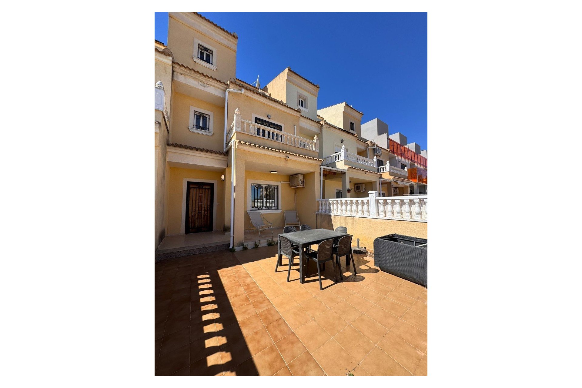 Revânzare - Town House -
Campoamor - Costa Blanca