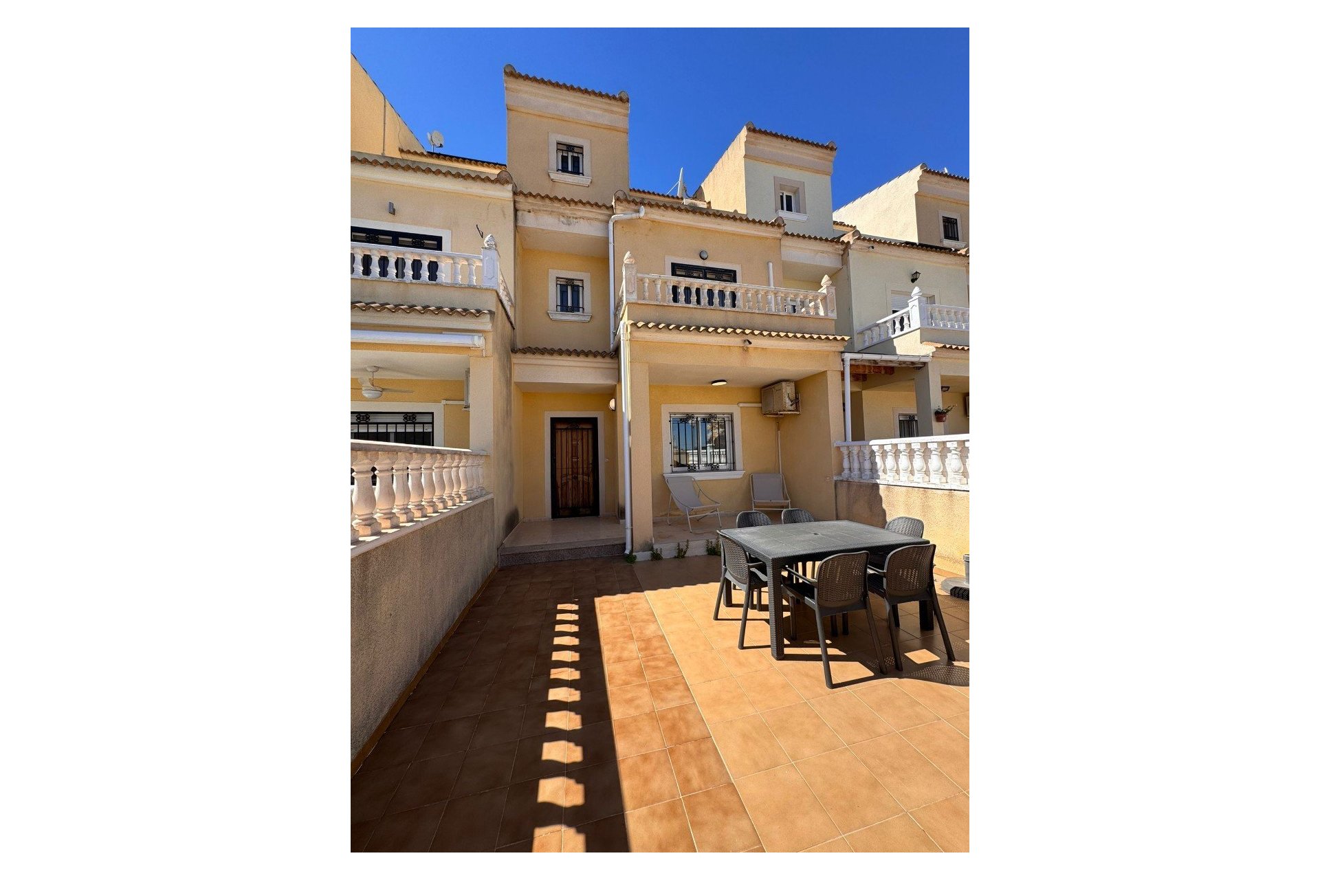 Revânzare - Town House -
Campoamor - Costa Blanca