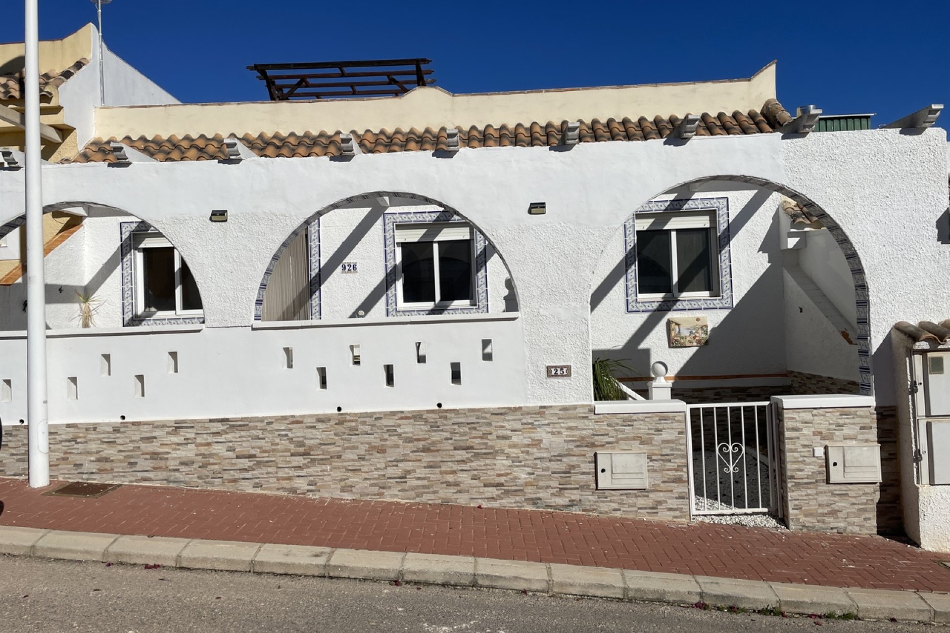 Revânzare - Town House -
Camposol - Inland