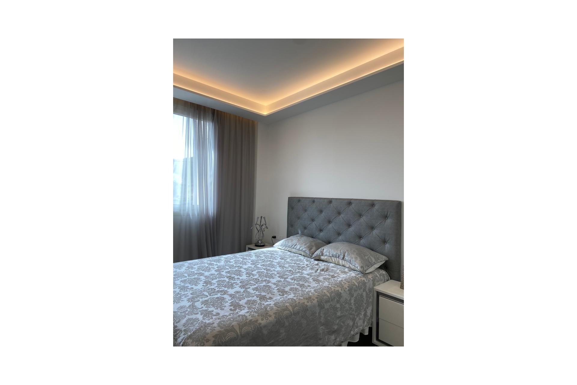 Revânzare - Town House -
El Campello - Costa Blanca