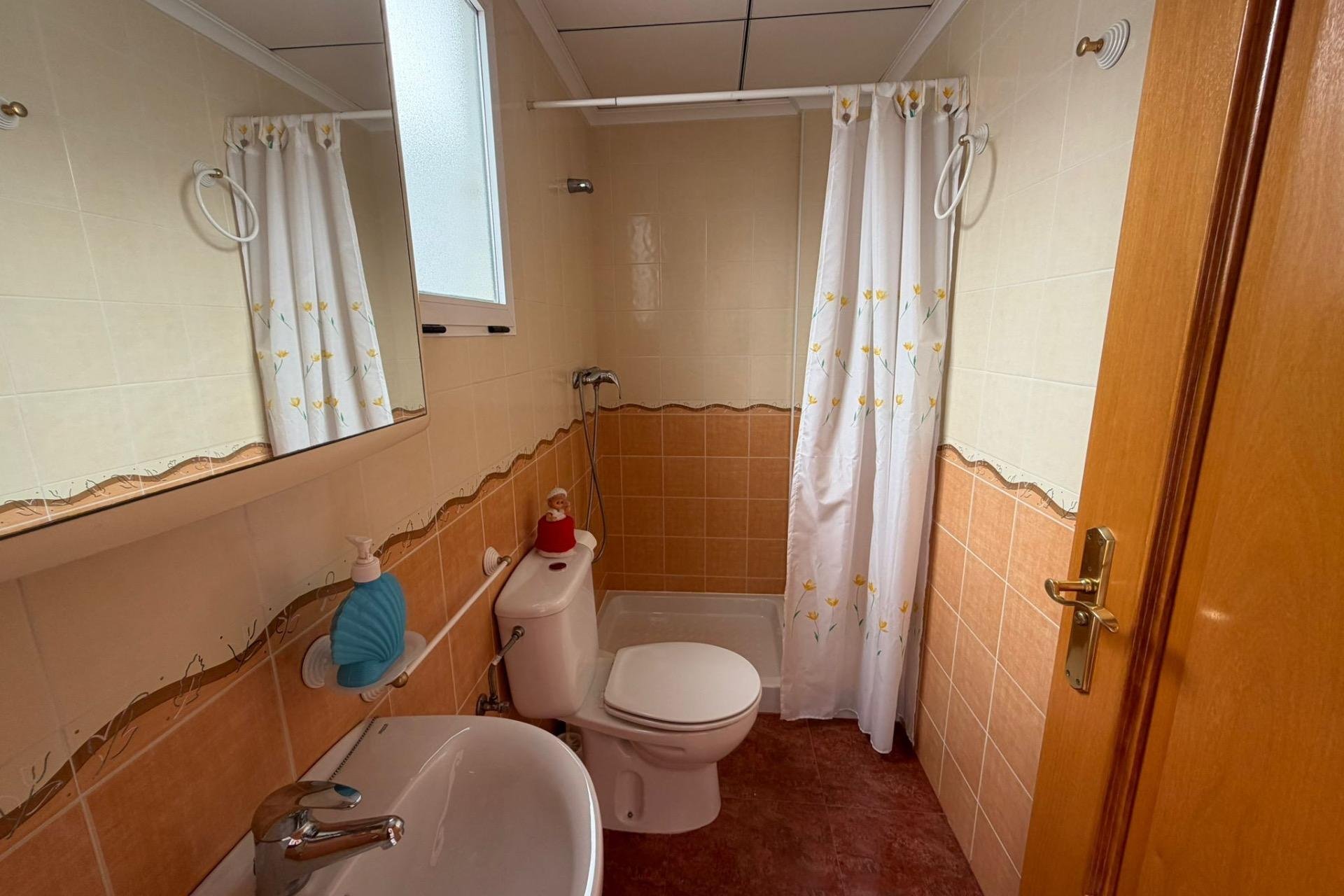 Revânzare - Town House -
Guardamar del Segura - Pueblo