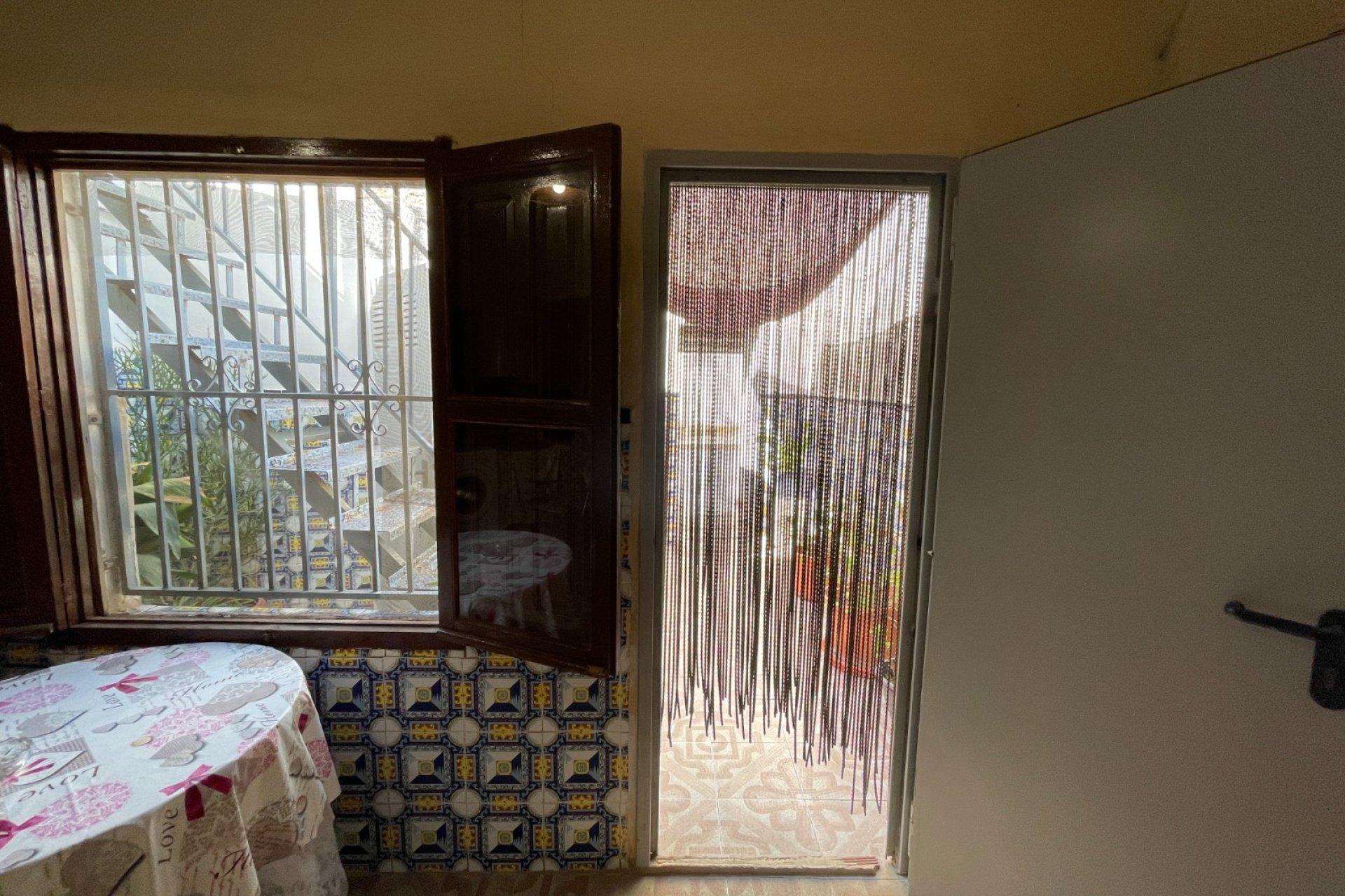 Revânzare - Town House -
Jacarilla - Inland