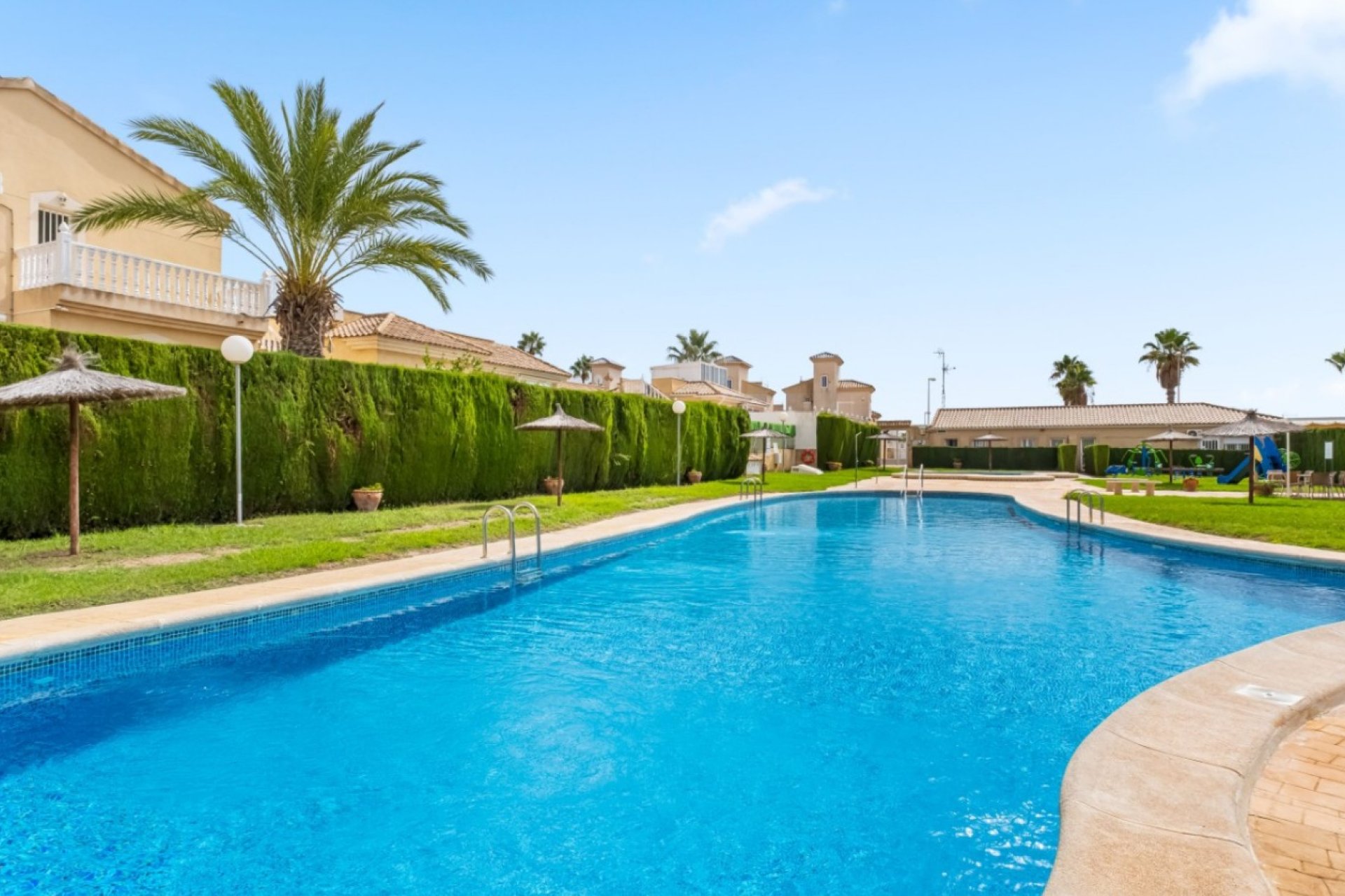 Revânzare - Town House -
Orihuela Costa - Costa Blanca
