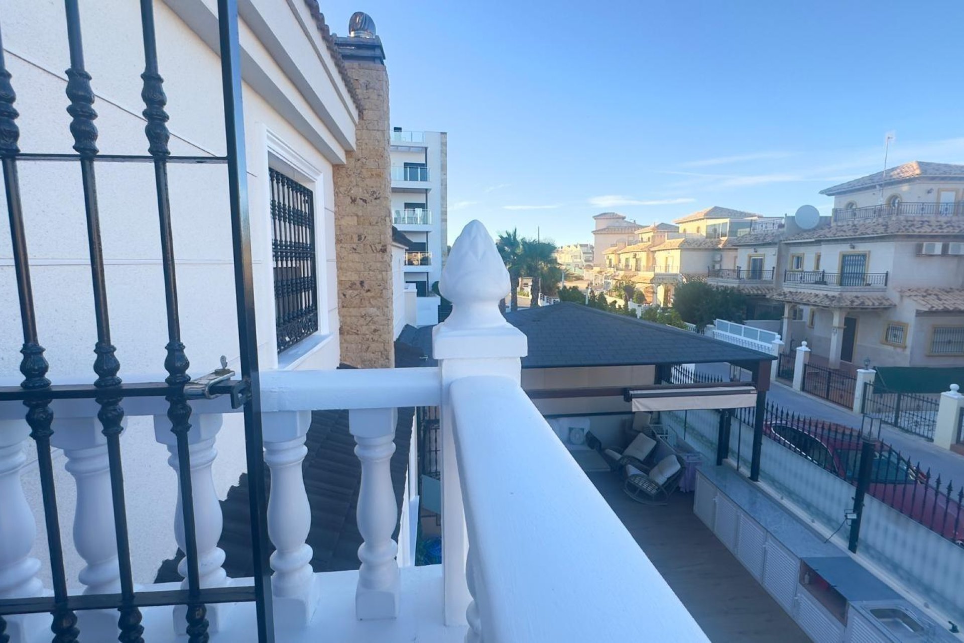 Revânzare - Town House -
Orihuela Costa - La Zenia