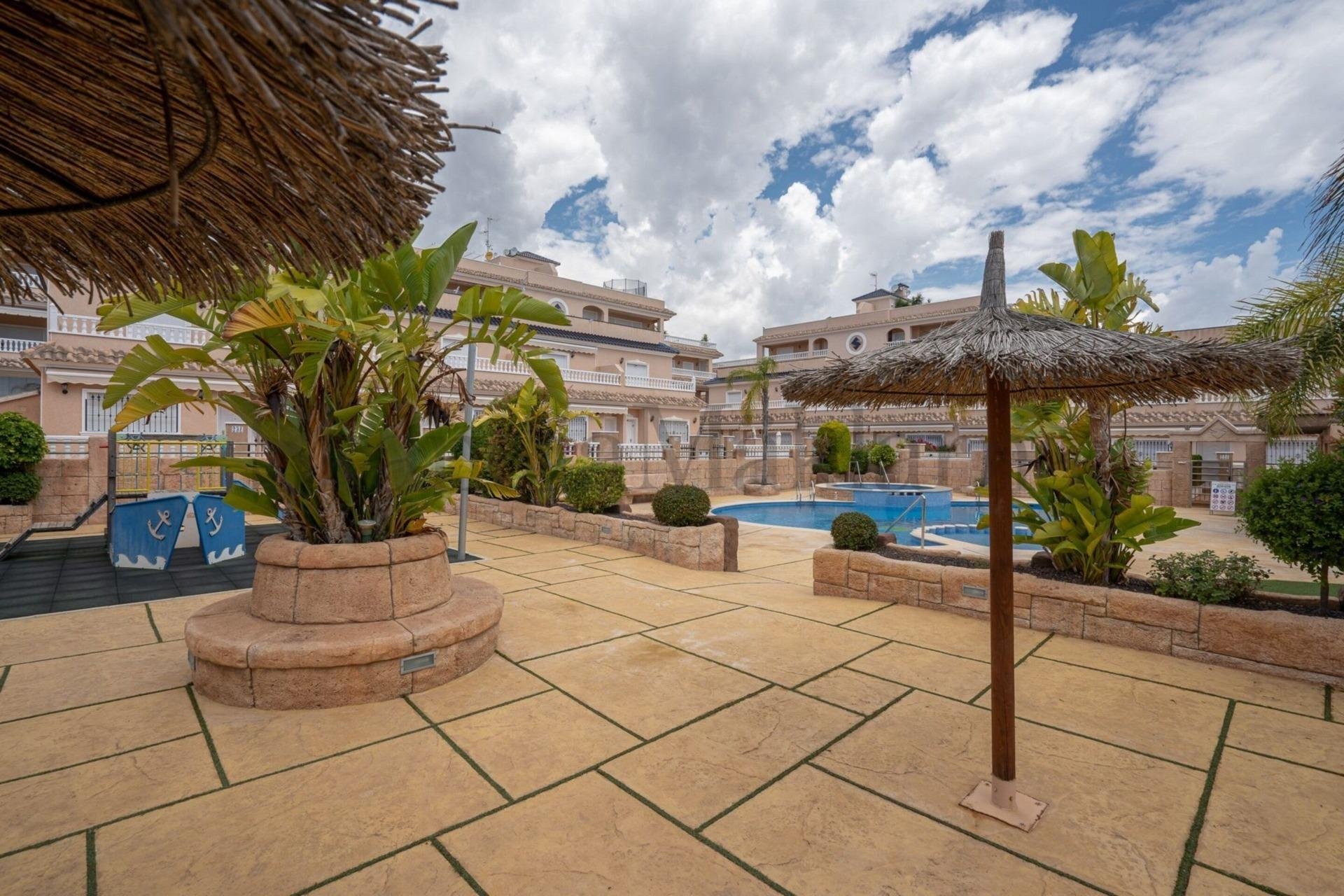 Revânzare - Town House -
Orihuela Costa - Los Dolses