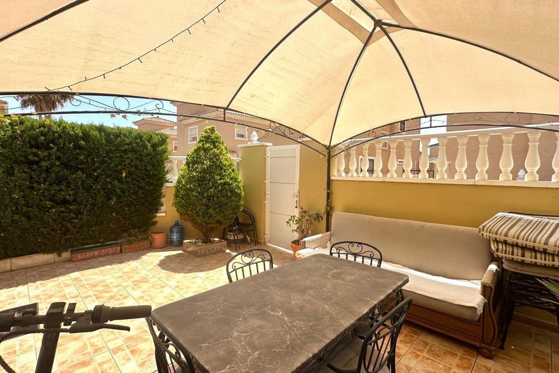 Revânzare - Town House -
Orihuela - Urbanización Perla Del Mar