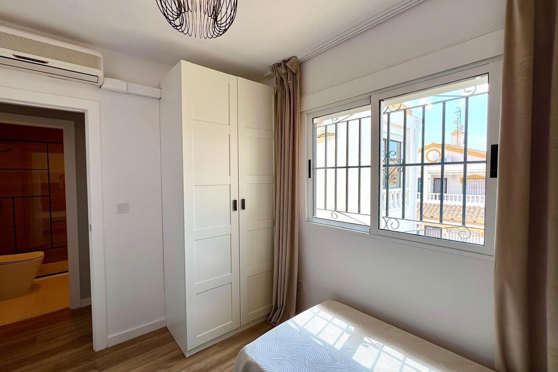 Revânzare - Town House -
Orihuela - Urbanización Perla Del Mar