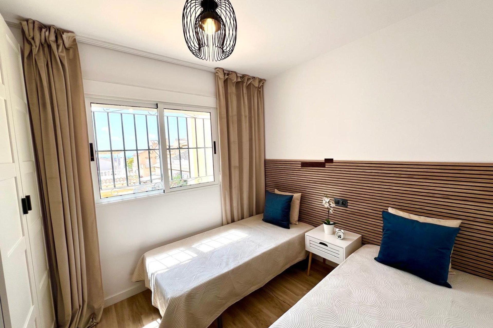 Revânzare - Town House -
Orihuela - Urbanización Perla Del Mar