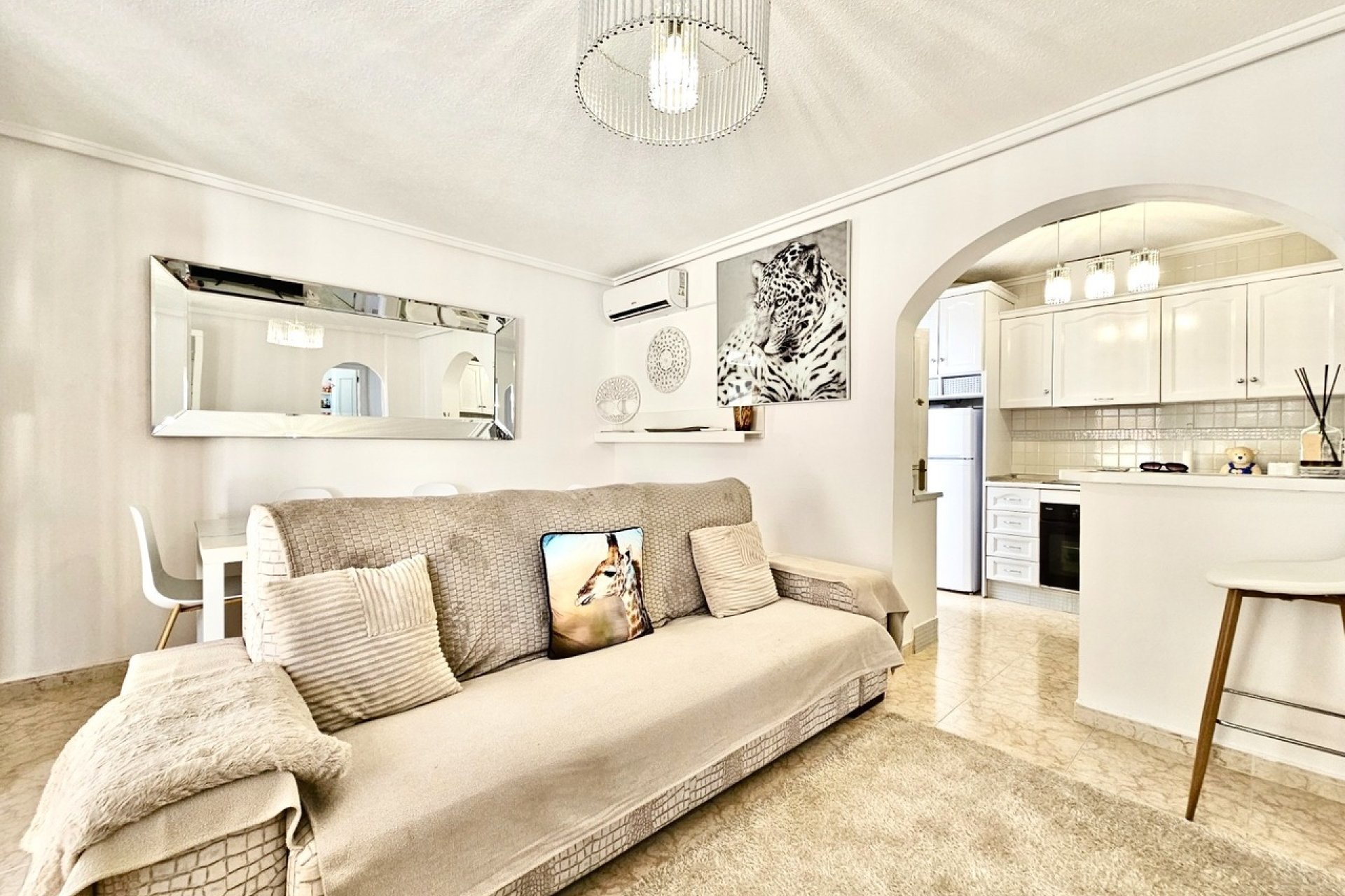 Revânzare - Town House -
Punta Prima - Costa Blanca