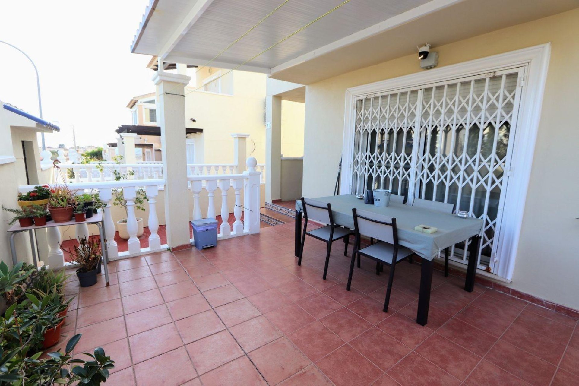 Revânzare - Town House -
San Miguel de Salinas - El Galán